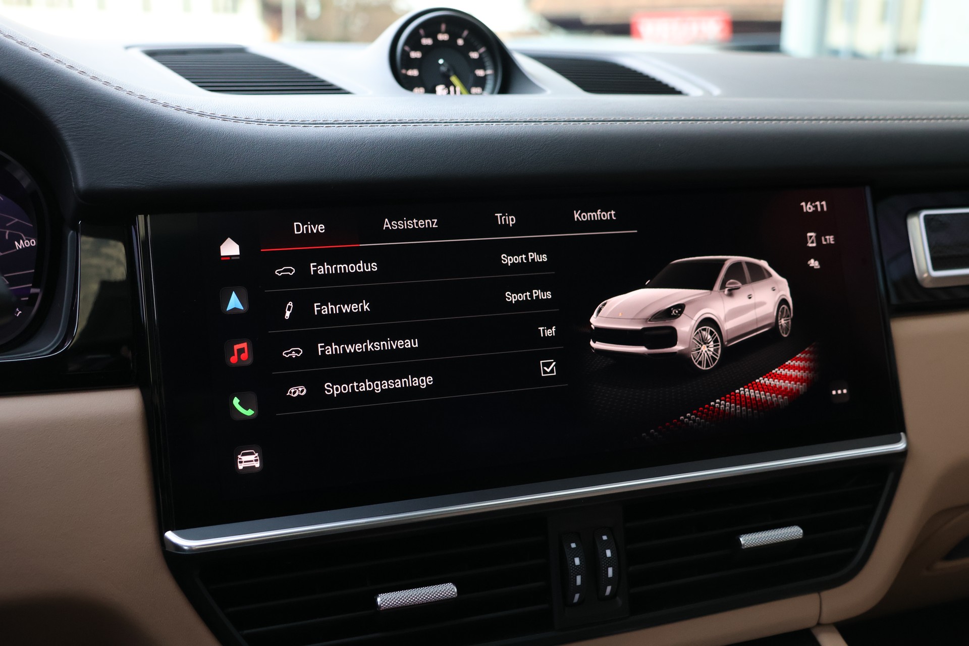 PORSCHE Cayenne Turbo Coupé S E-Hybrid (CH) + 3.0T AHK-image-26