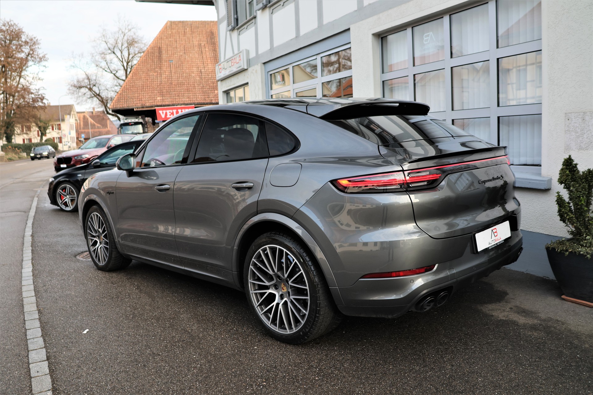 PORSCHE Cayenne Turbo Coupé S E-Hybrid (CH) + 3.0T AHK-image-5