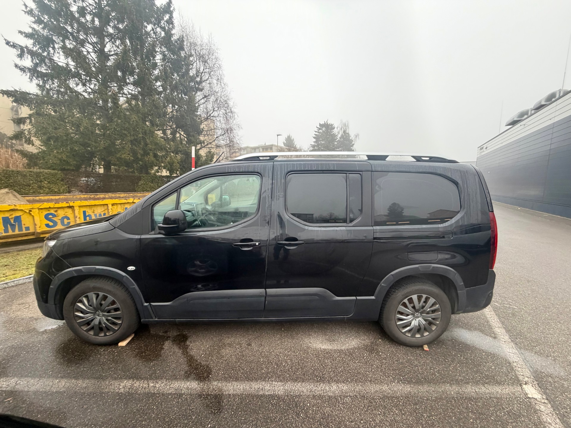 PEUGEOT Rifter Long 1.5 BlueHDi Allure Automat-image-4