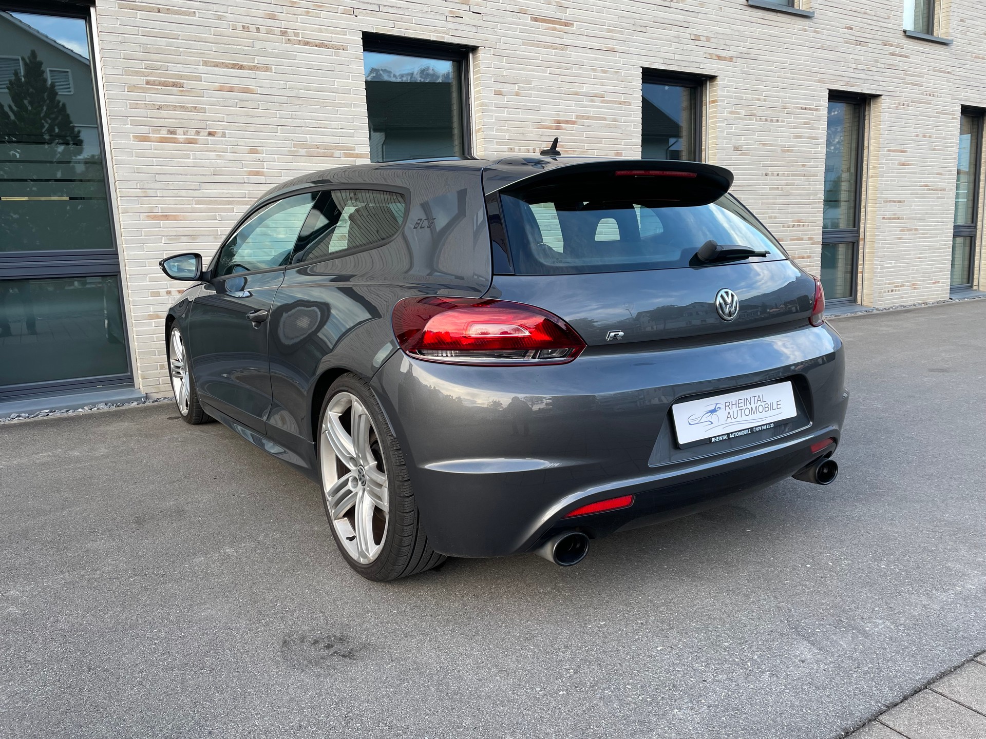 VW Scirocco 2.0 TSI R DSG-image-10