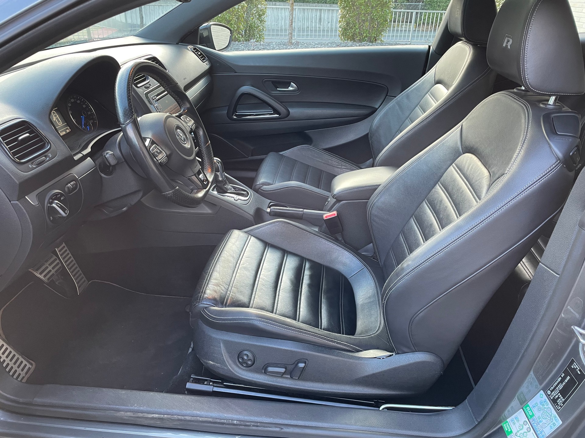VW Scirocco 2.0 TSI R DSG-image-13