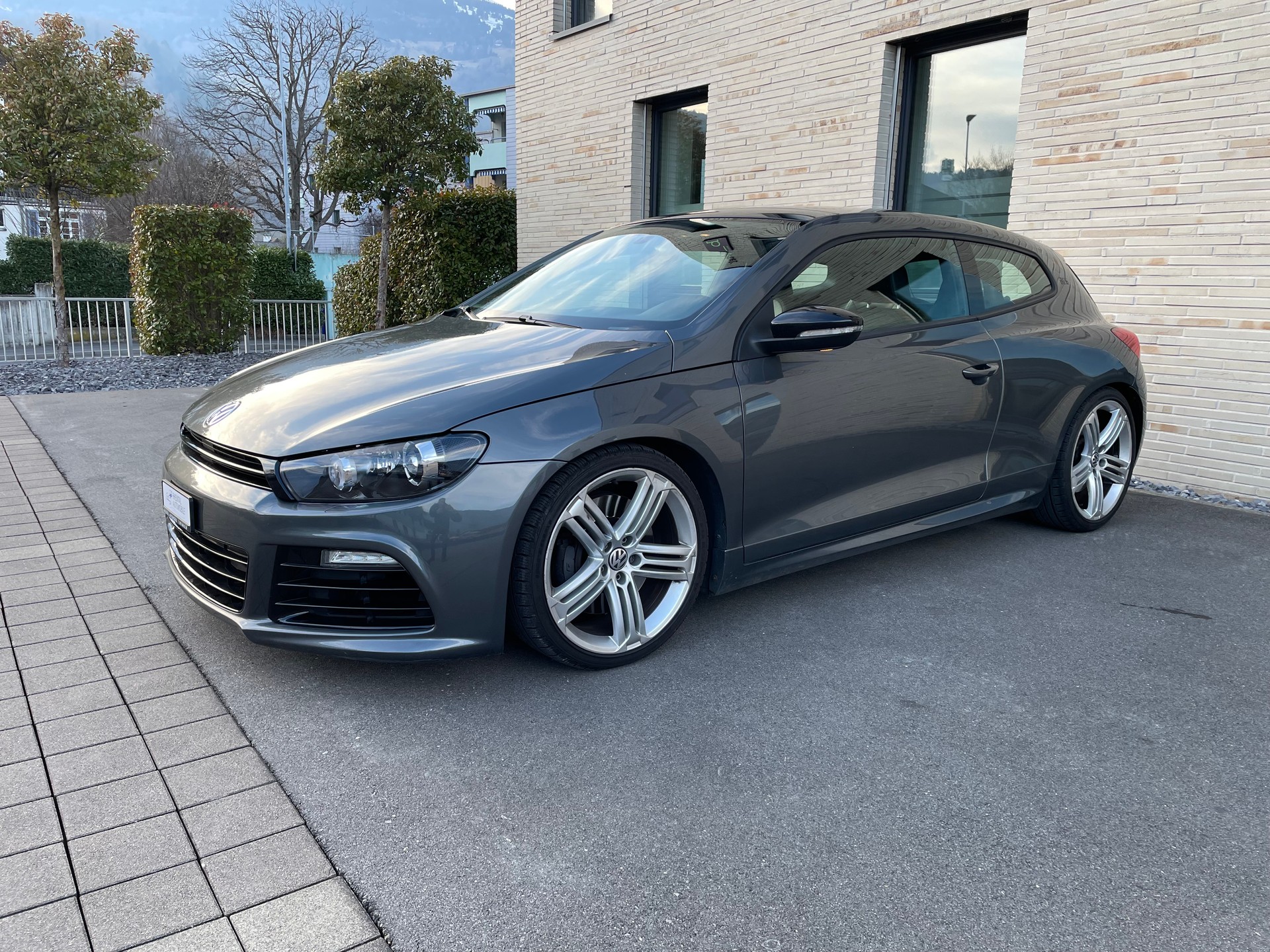 VW Scirocco 2.0 TSI R DSG-image-2