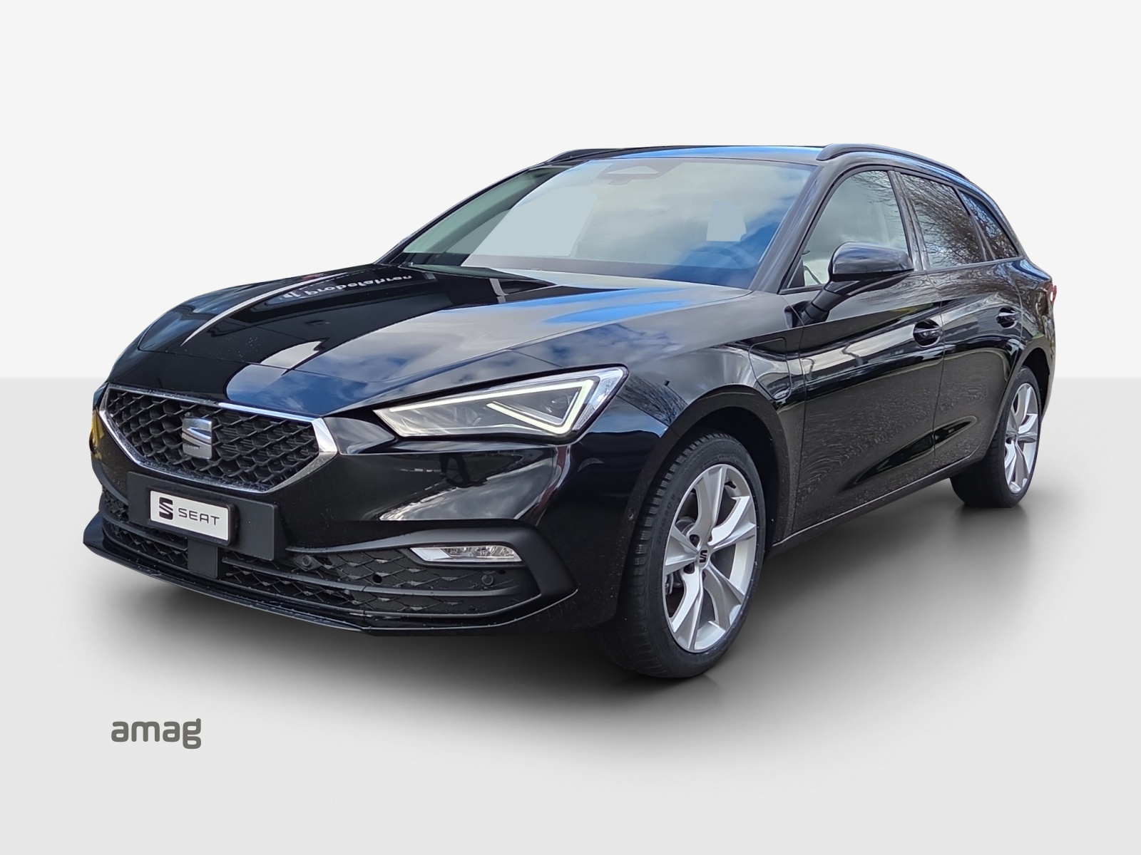 SEAT Leon ST 1.5 eHybrid pHEV DSG Business Edition-image-0