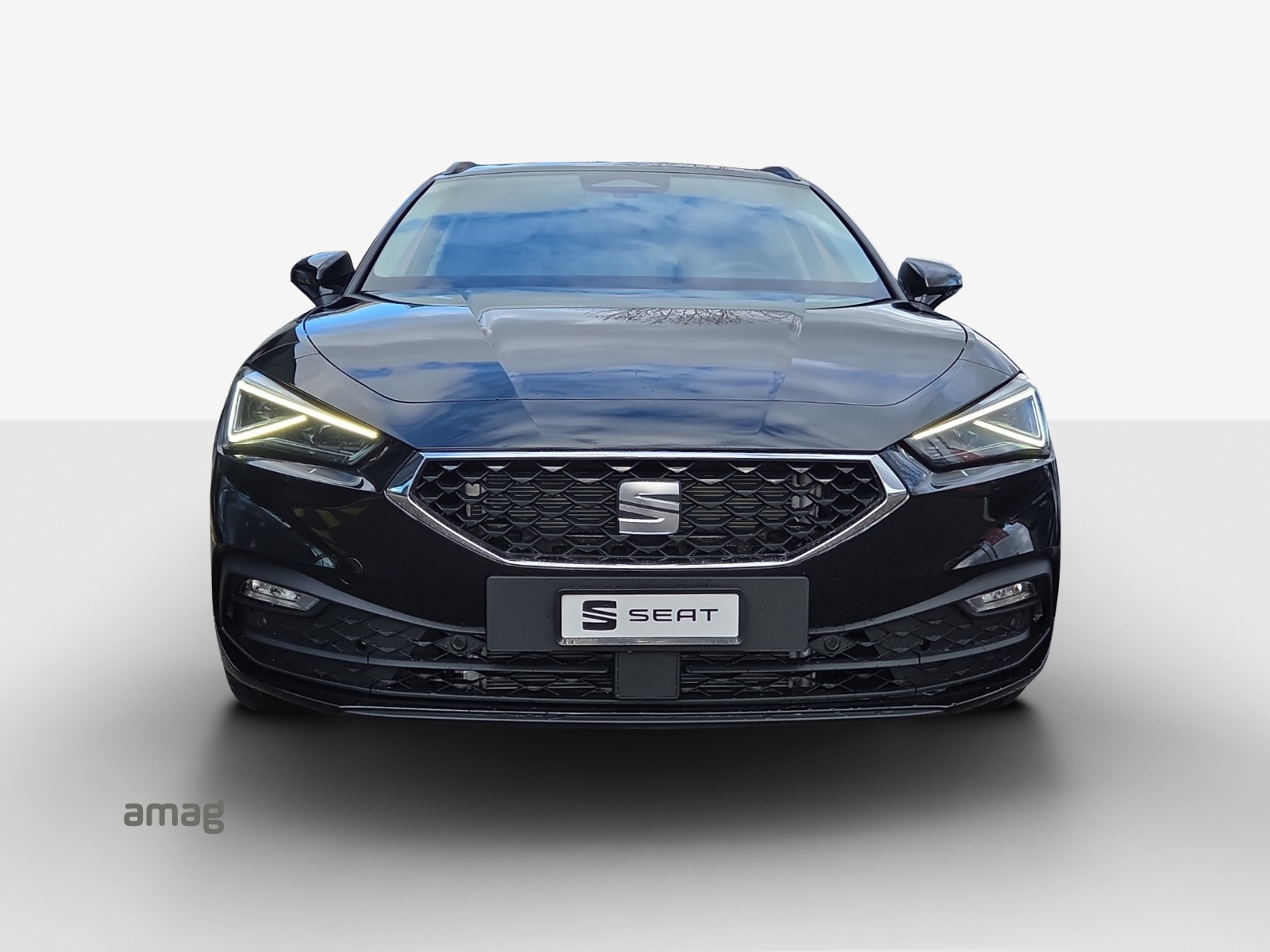 SEAT Leon ST 1.5 eHybrid pHEV DSG Business Edition-image-6