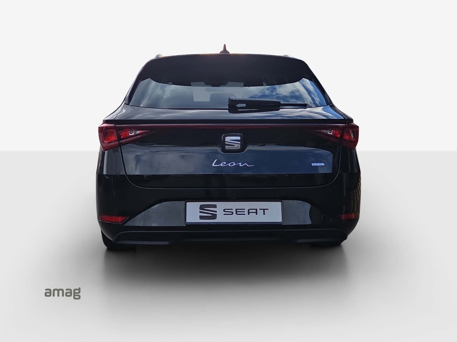 SEAT Leon ST 1.5 eHybrid pHEV DSG Business Edition-image-3