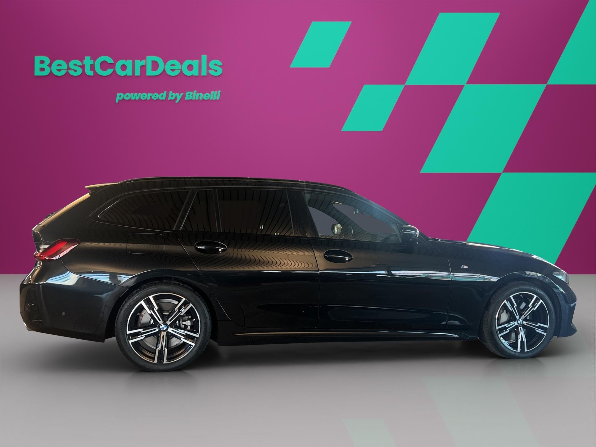 BMW 330i xDrive M Sport Touring-image-1