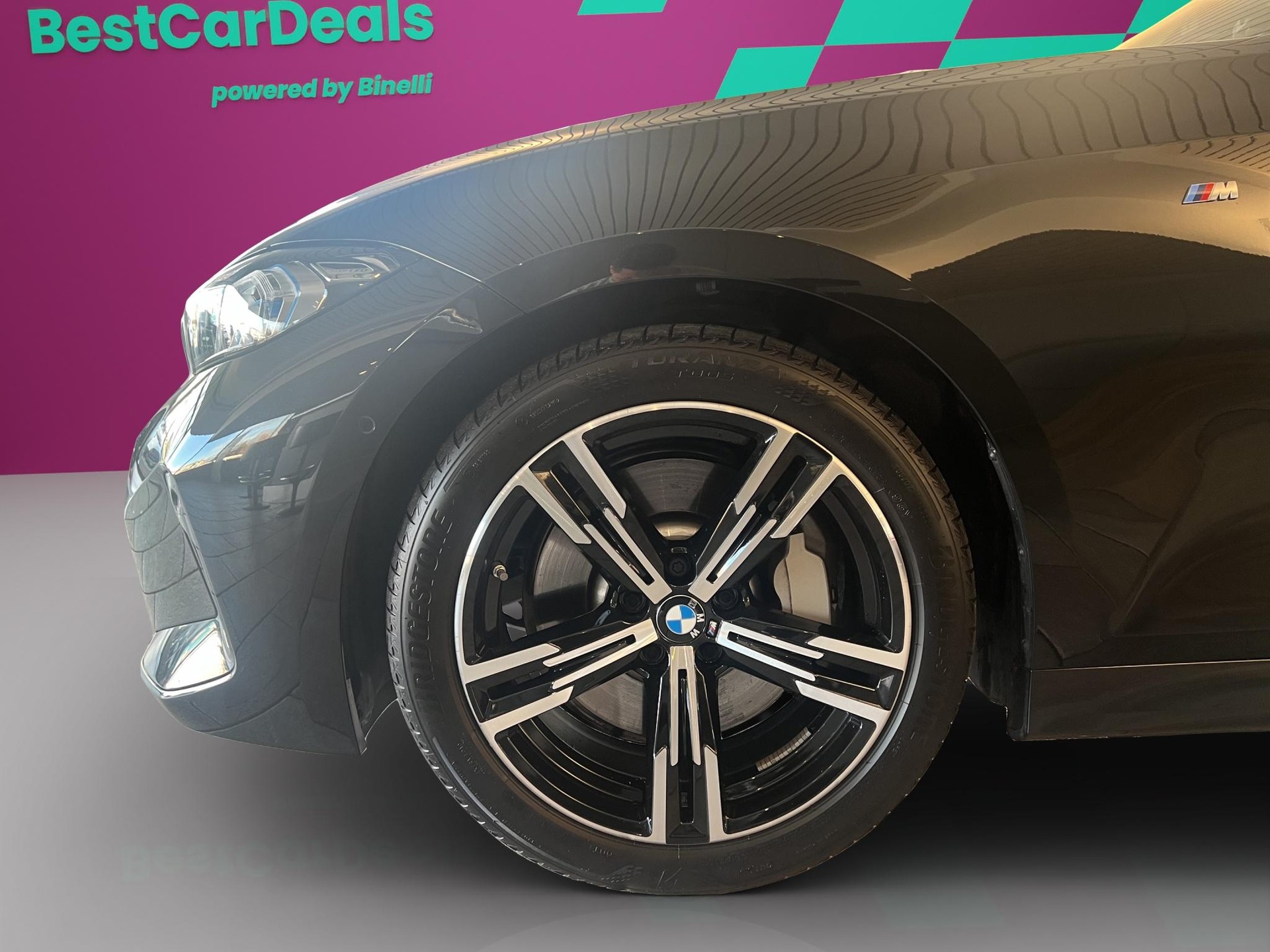 BMW 330i xDrive M Sport Touring-image-8