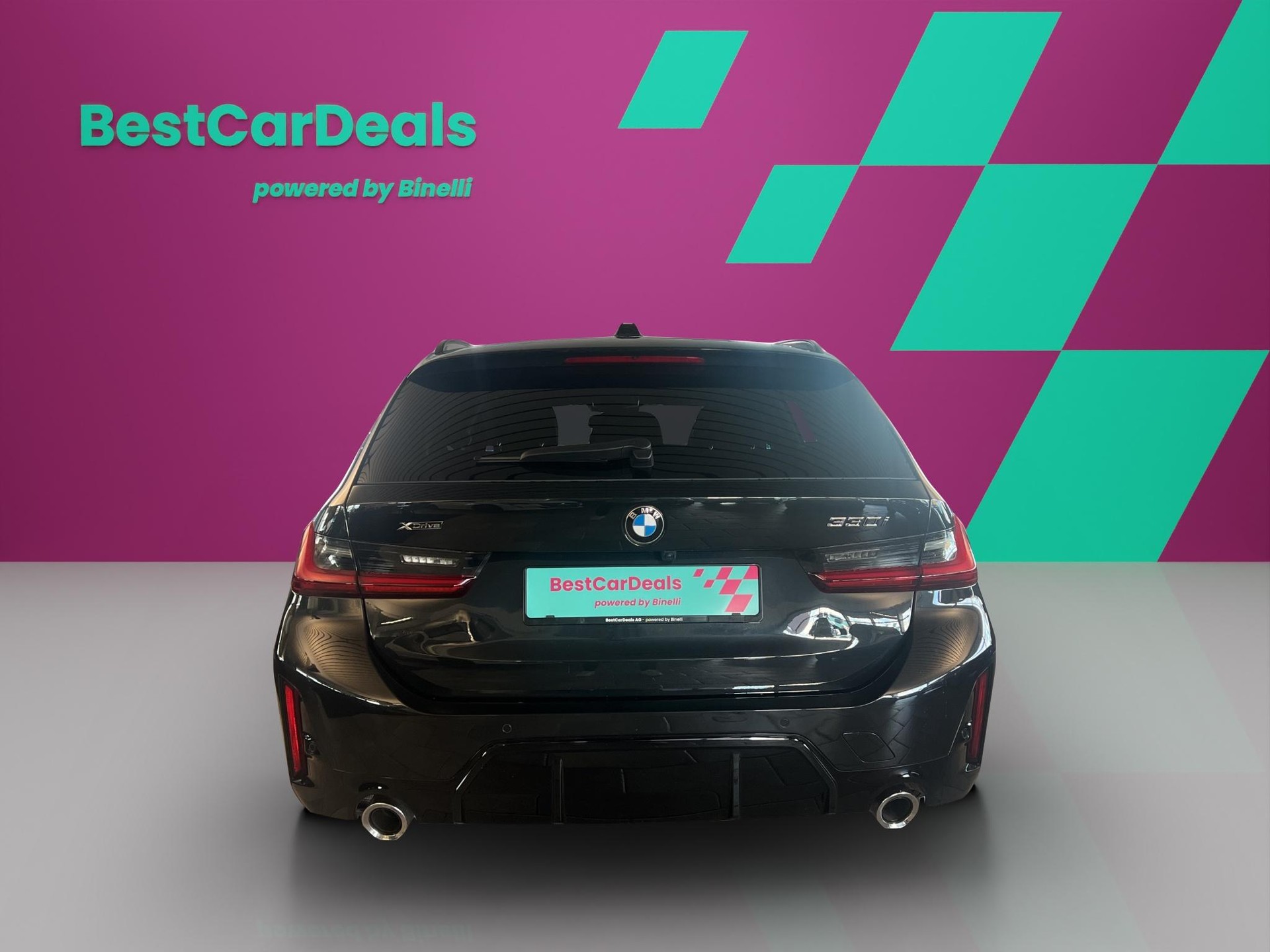 BMW 330i xDrive M Sport Touring-image-3