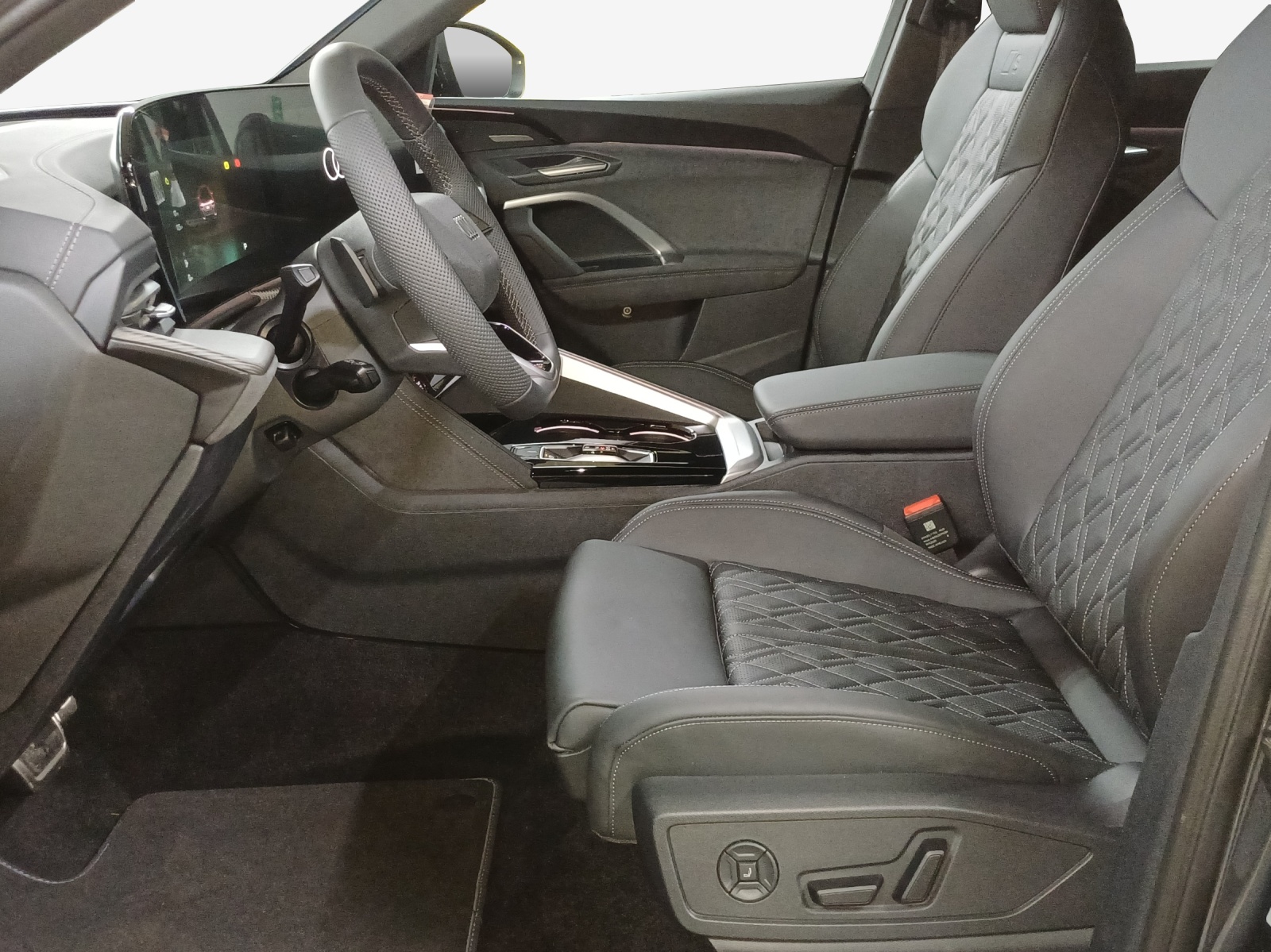 AUDI SQ5 TFSI quattro S-tronic-image-7