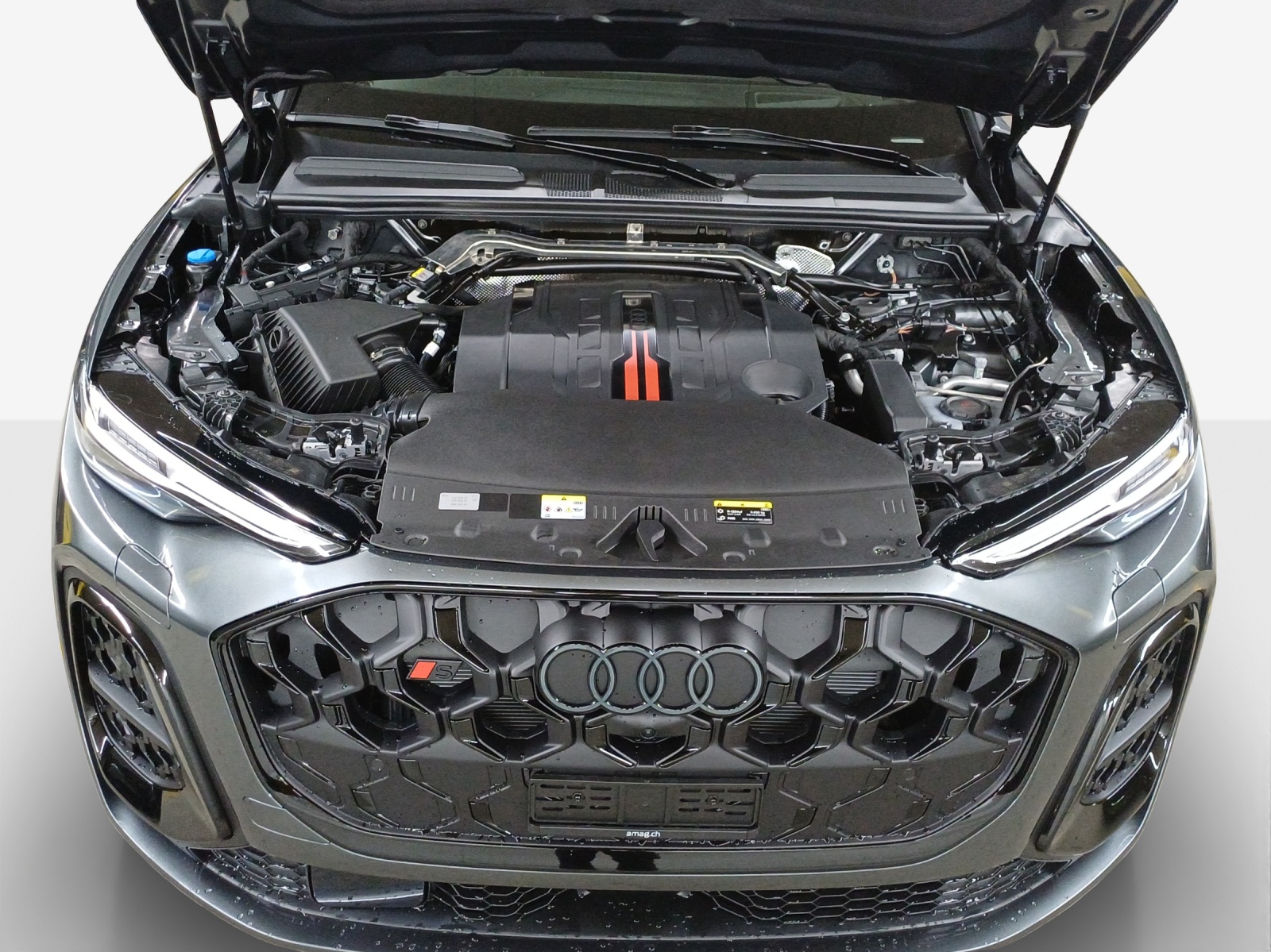 AUDI SQ5 TFSI quattro S-tronic-image-14