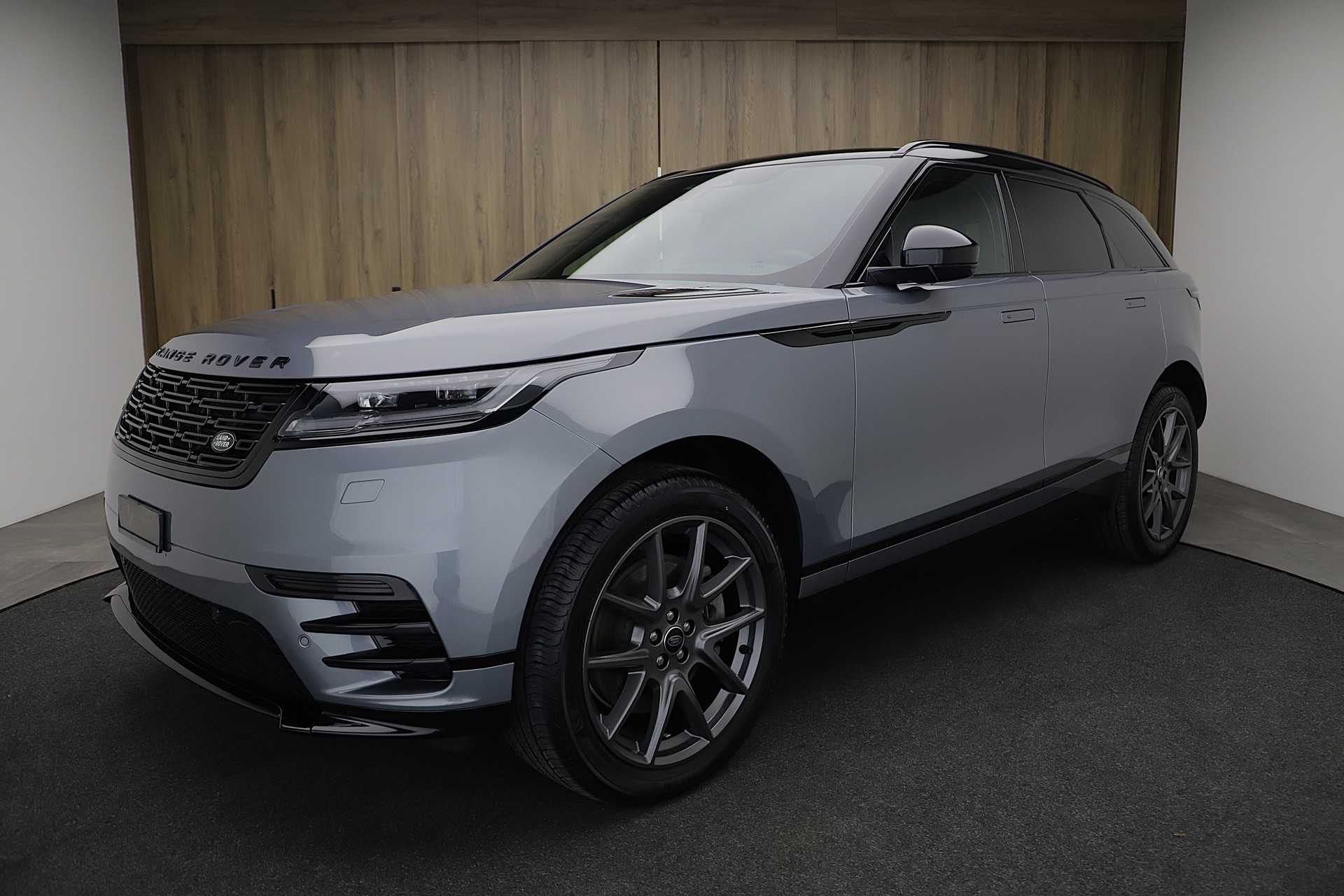 LAND ROVER Range Rover Velar Dynamic SE D 300 I6 MHEV Automatic-image-0