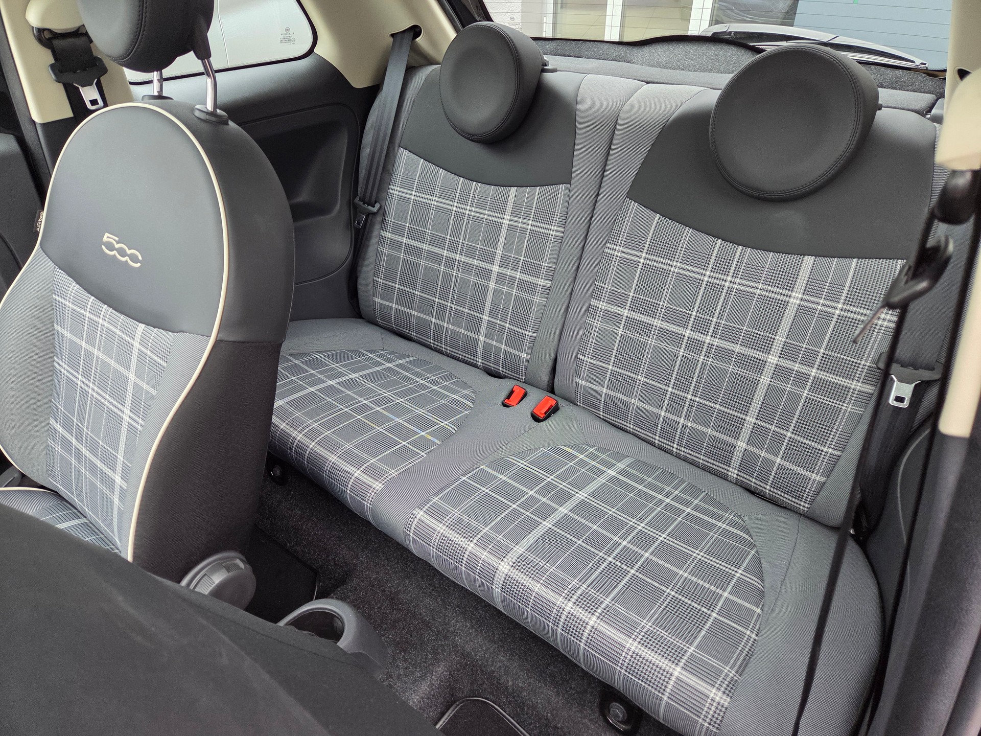 FIAT 500 1.2 Lounge-image-9