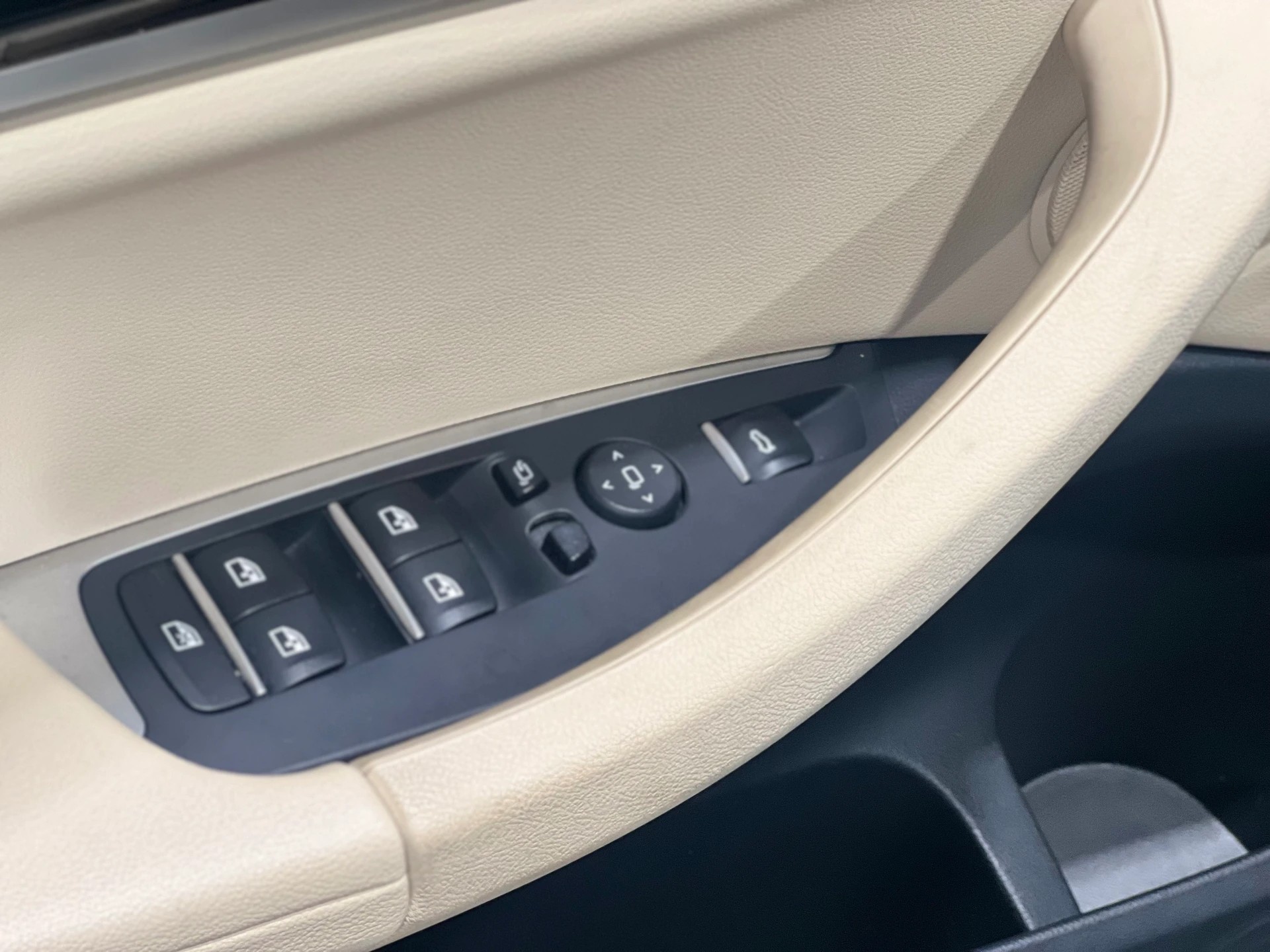BMW X3 20d xDrive CH FAHRZEUG-image-22