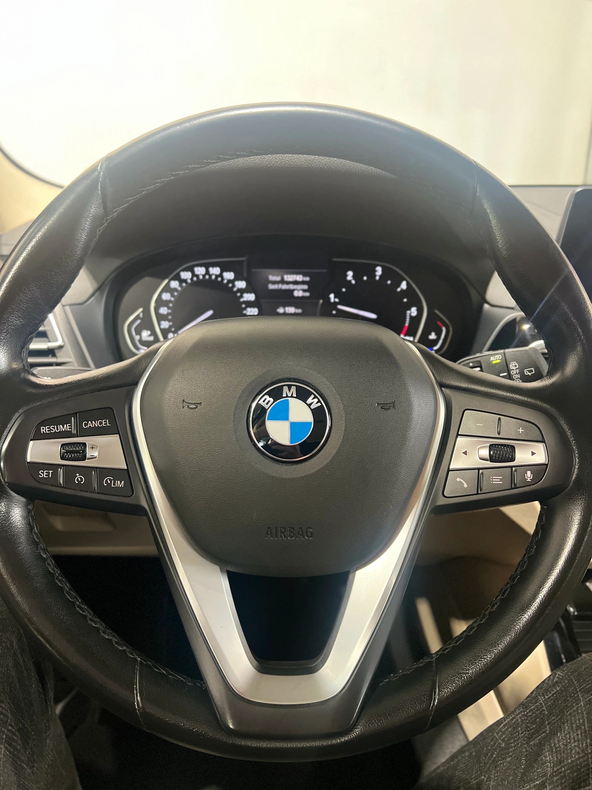 BMW X3 20d xDrive CH FAHRZEUG-image-14