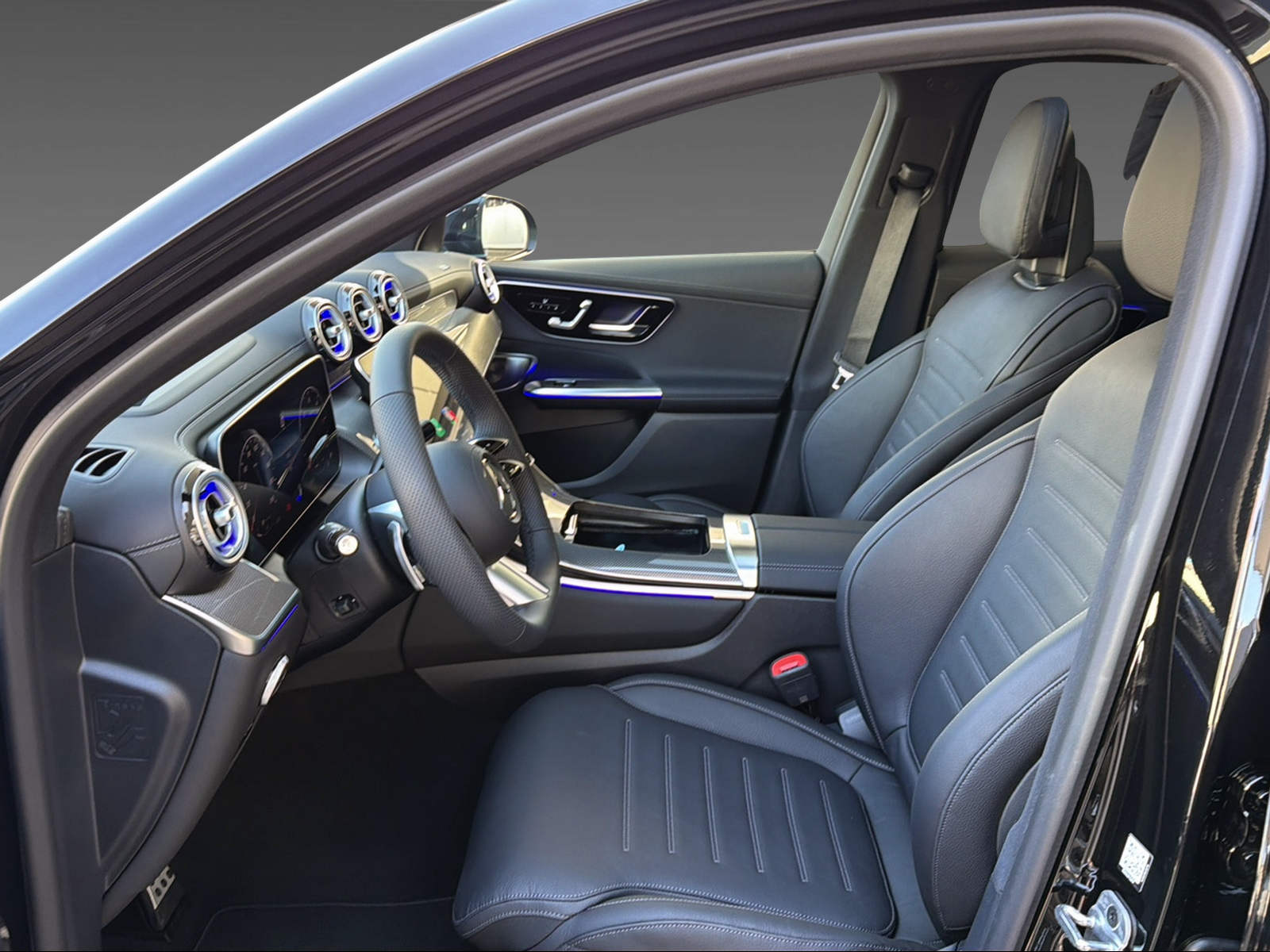 MERCEDES-BENZ GLC 300 d 4Matic-image-13