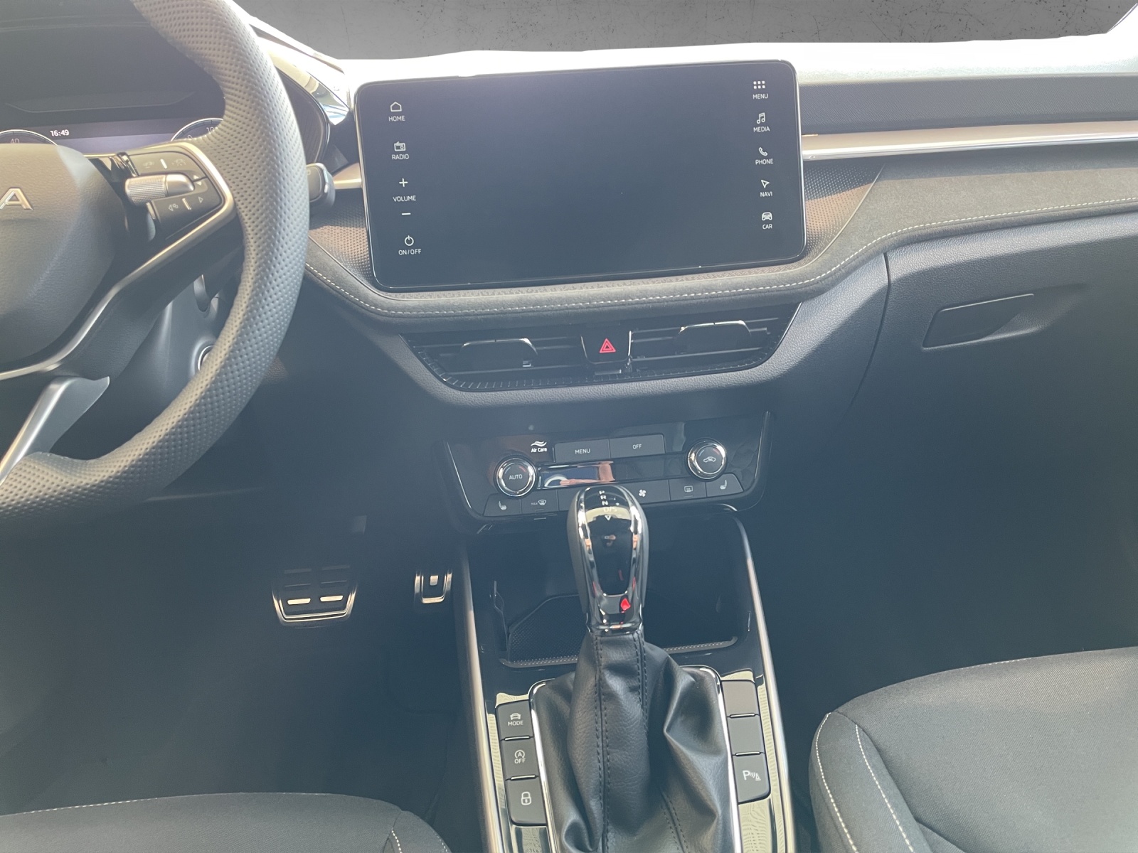 SKODA Fabia 1.0 TSI Dynamic DSG-image-10