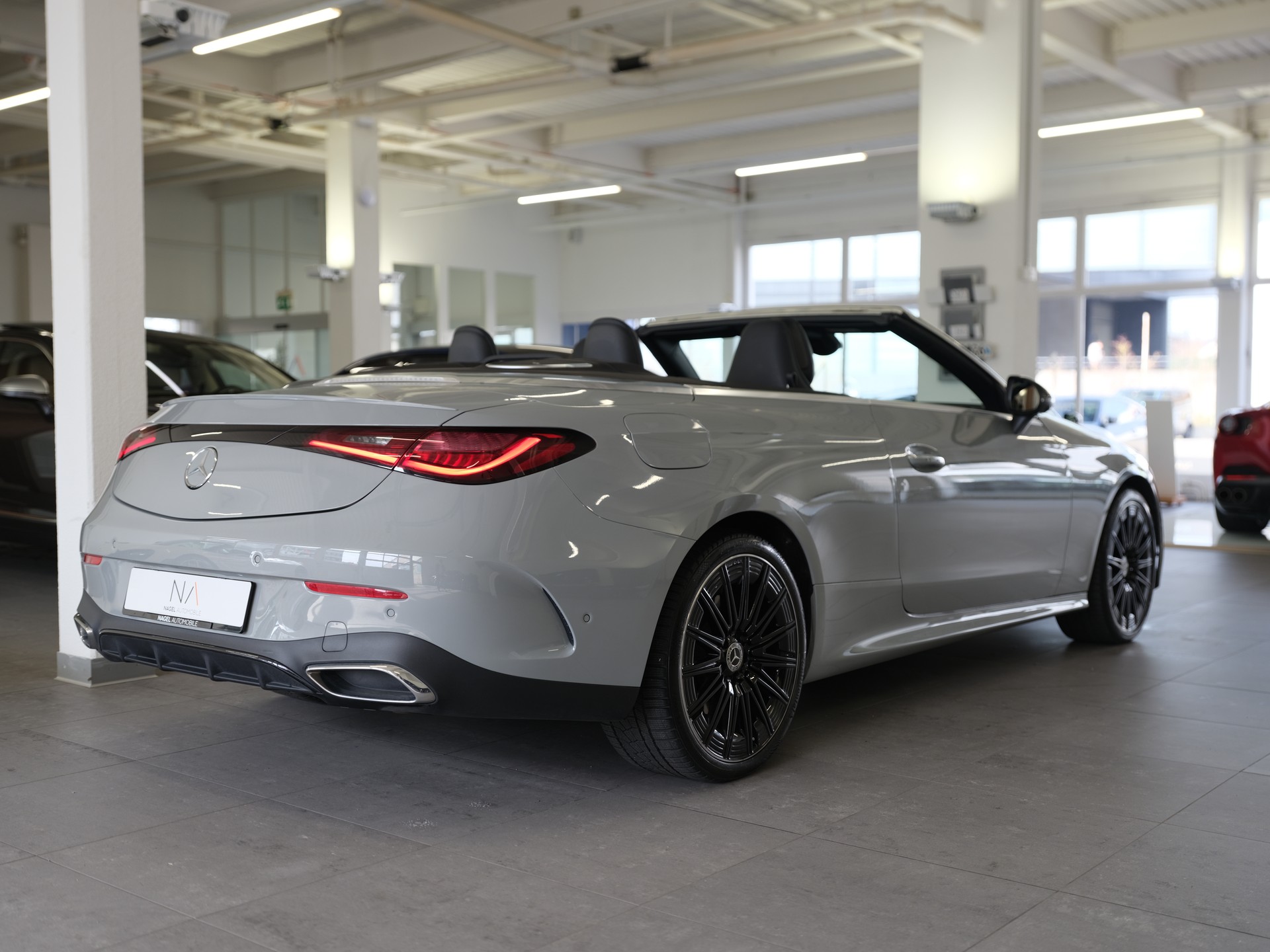 MERCEDES-BENZ CLE 450 Cabrio 4Matic 9G-Tronic *AMG Line Premium* *Burmester Soundsystem* *Head-Up Display*-image-5
