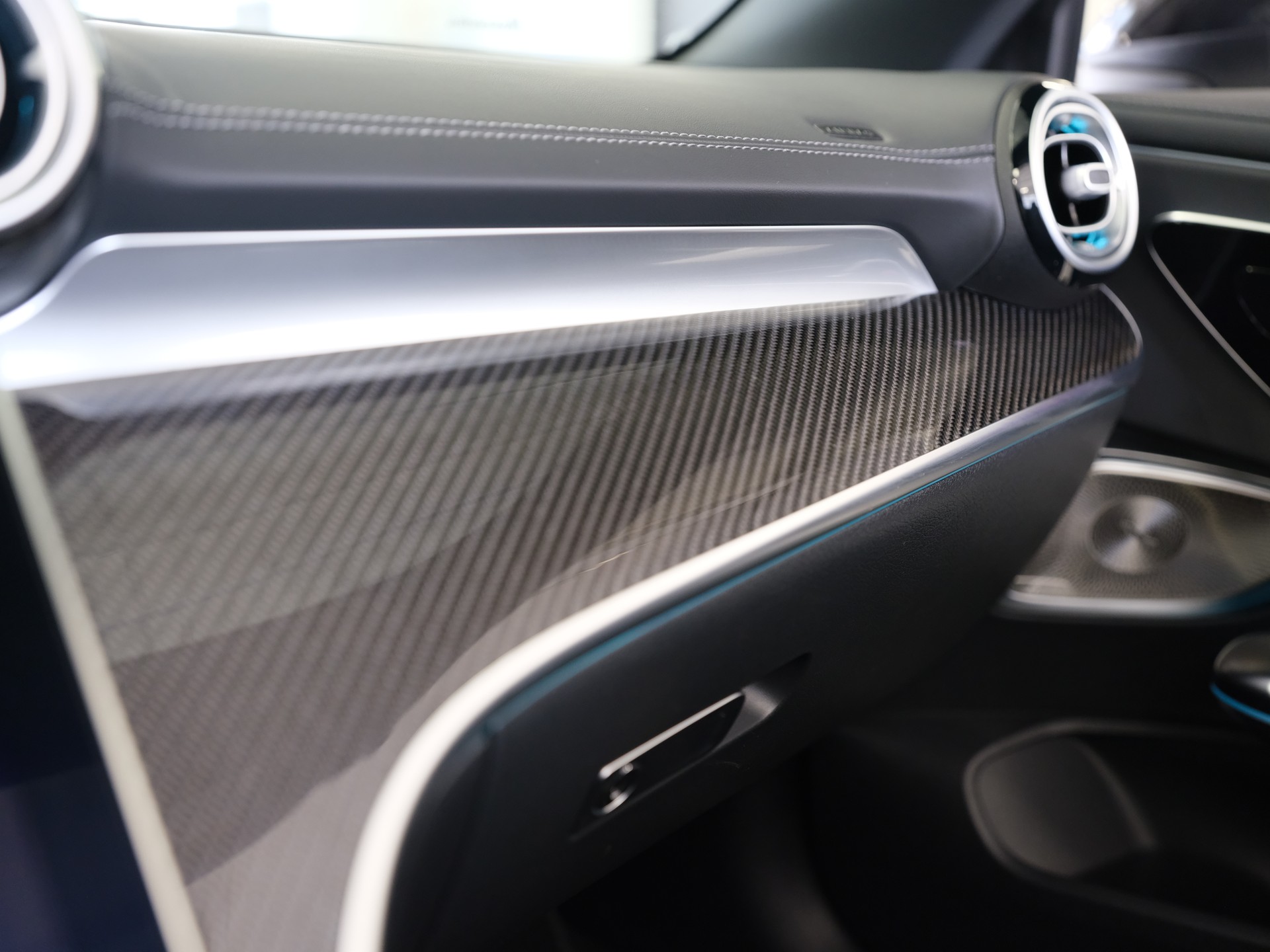 MERCEDES-BENZ CLE 450 Cabrio 4Matic 9G-Tronic *AMG Line Premium* *Burmester Soundsystem* *Head-Up Display*-image-21