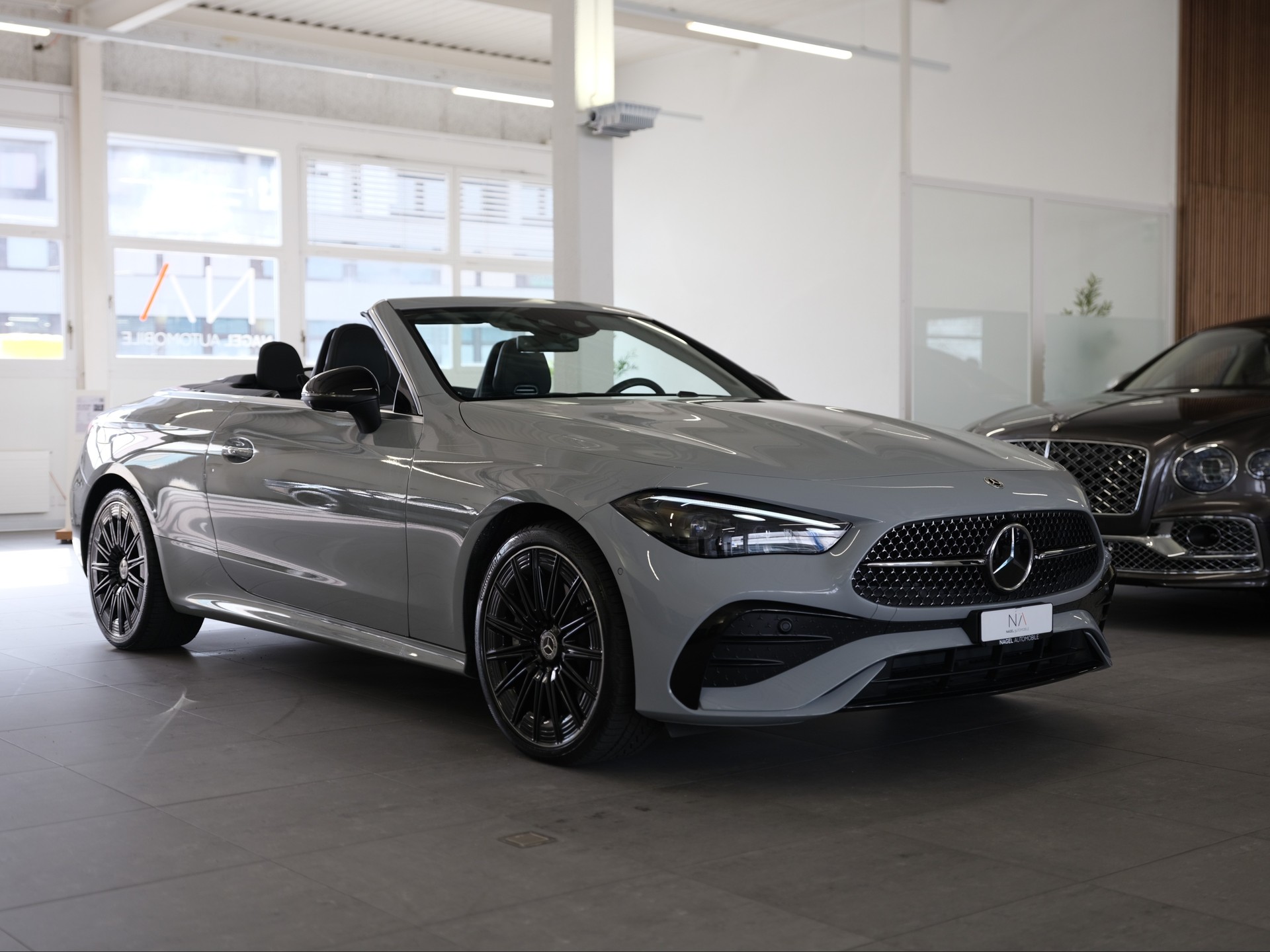 MERCEDES-BENZ CLE 450 Cabrio 4Matic 9G-Tronic *AMG Line Premium* *Burmester Soundsystem* *Head-Up Display*-showroom-element-1