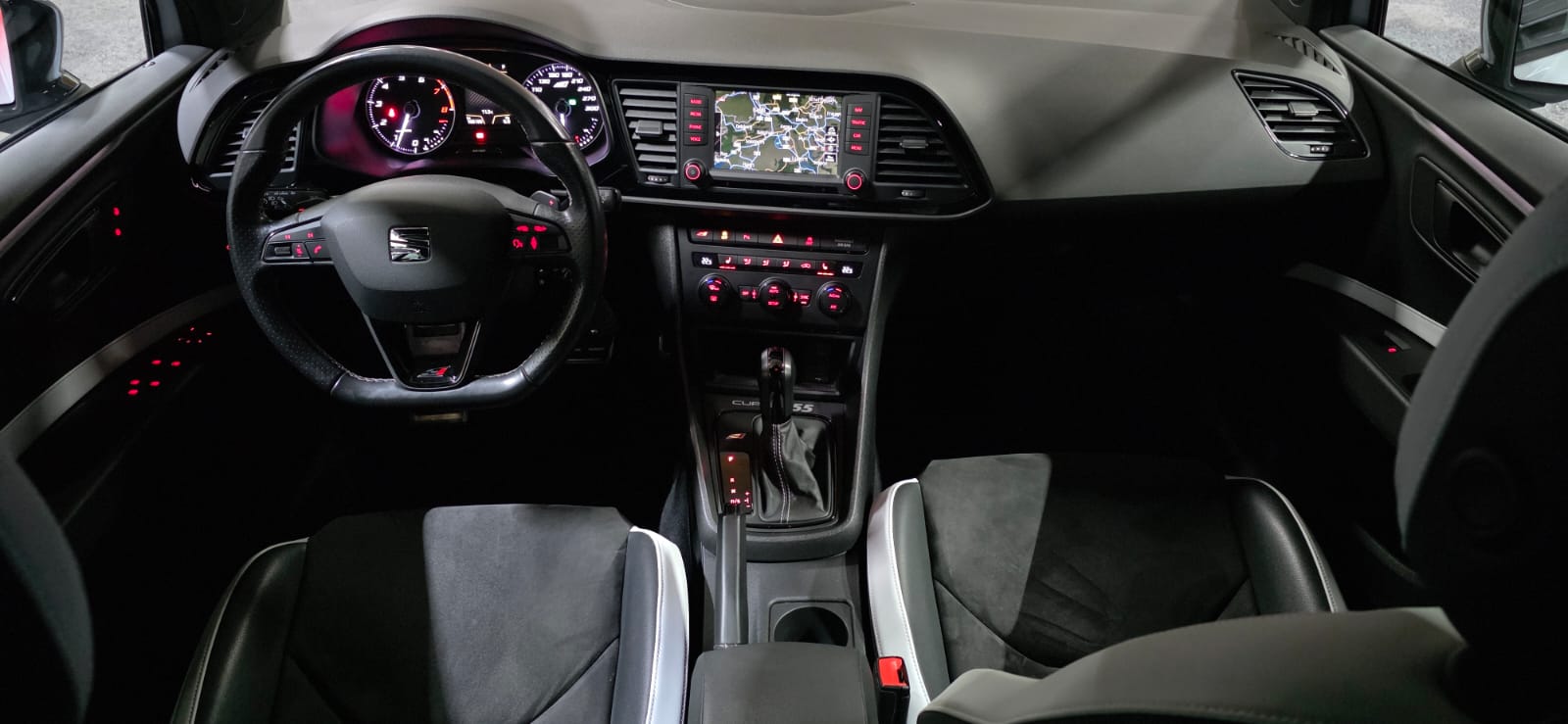 SEAT Leon ST 2.0 TSI Cupra DSG ABT 334 CV AB WERK*-image-10