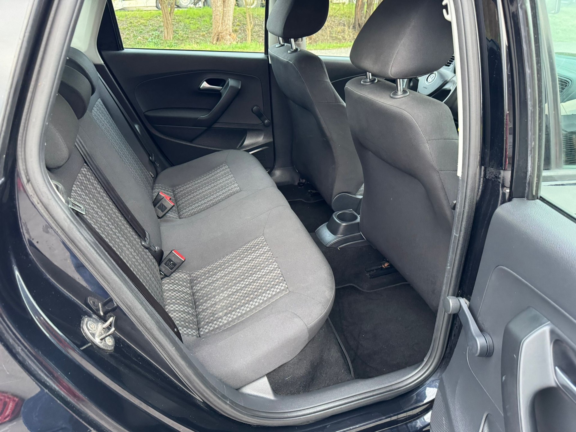 VW Polo 1.4 TDI BMT Lounge-image-10