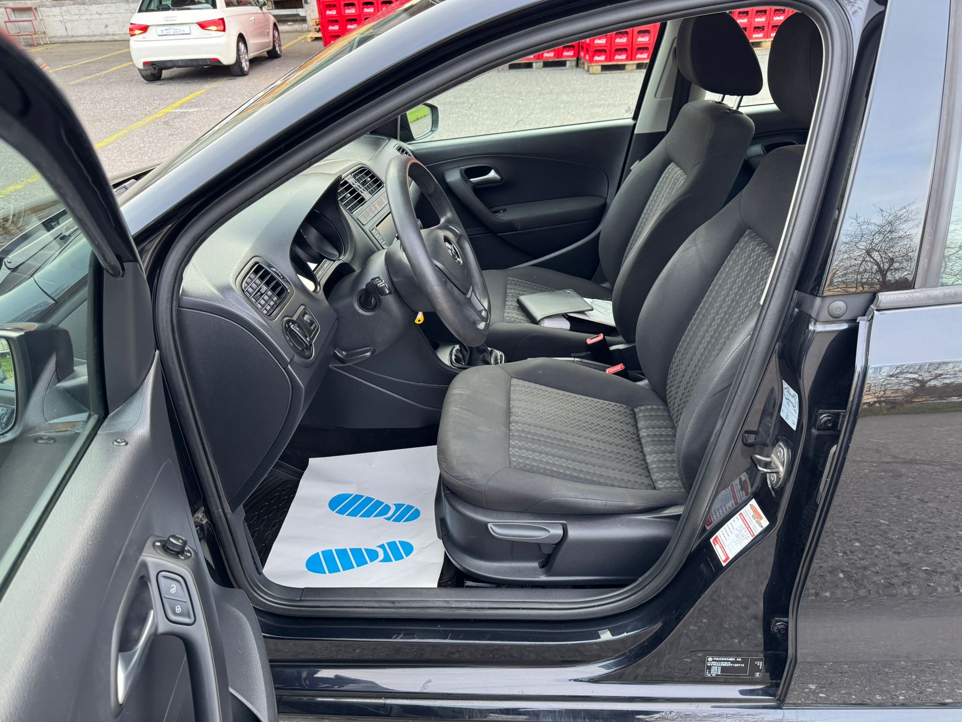 VW Polo 1.4 TDI BMT Lounge-image-11
