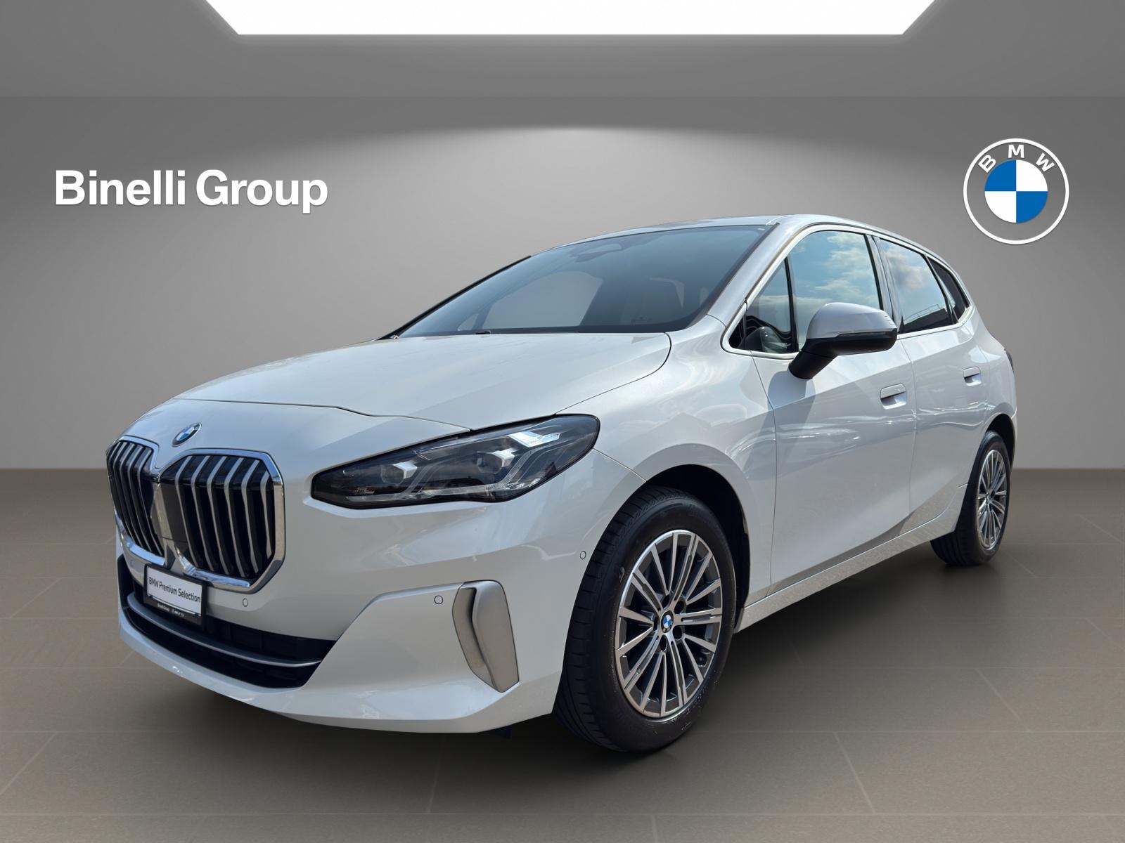BMW 218i Active Tourer-image-0