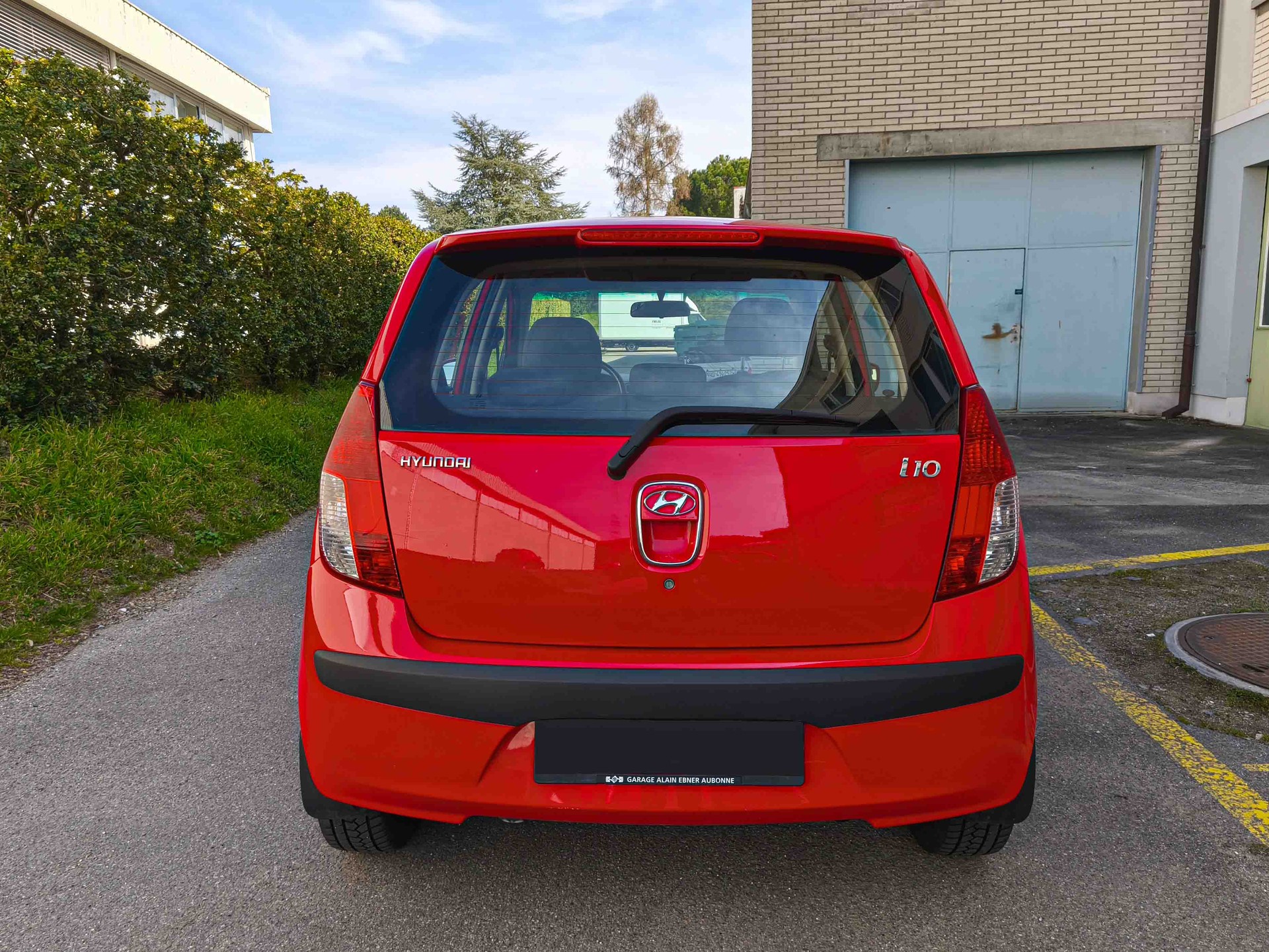 HYUNDAI i10 1.1 Style-image-4
