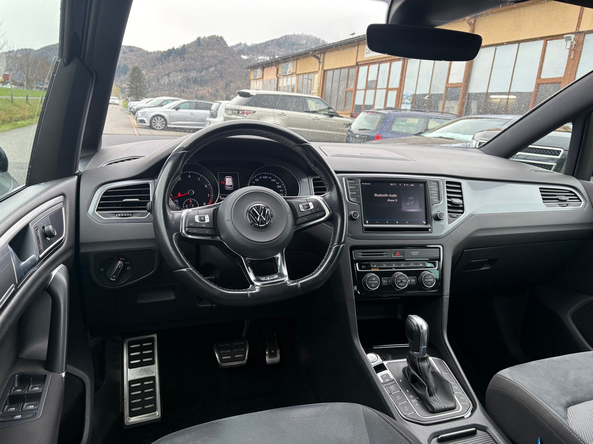 VW Golf Sportsvan 1.4 TSI Allstar R-Line-image-6