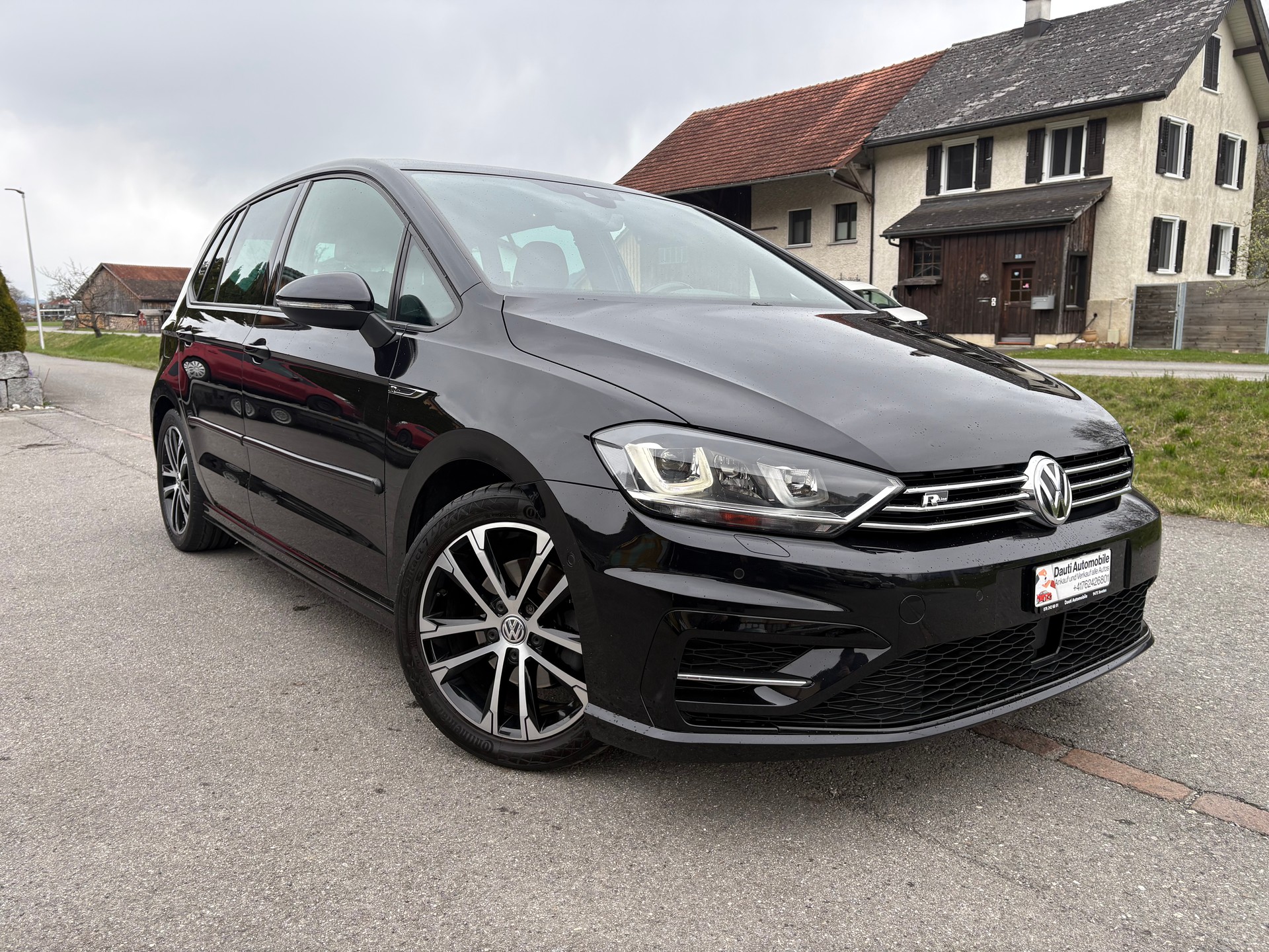 VW Golf Sportsvan 1.4 TSI Allstar R-Line-image-2