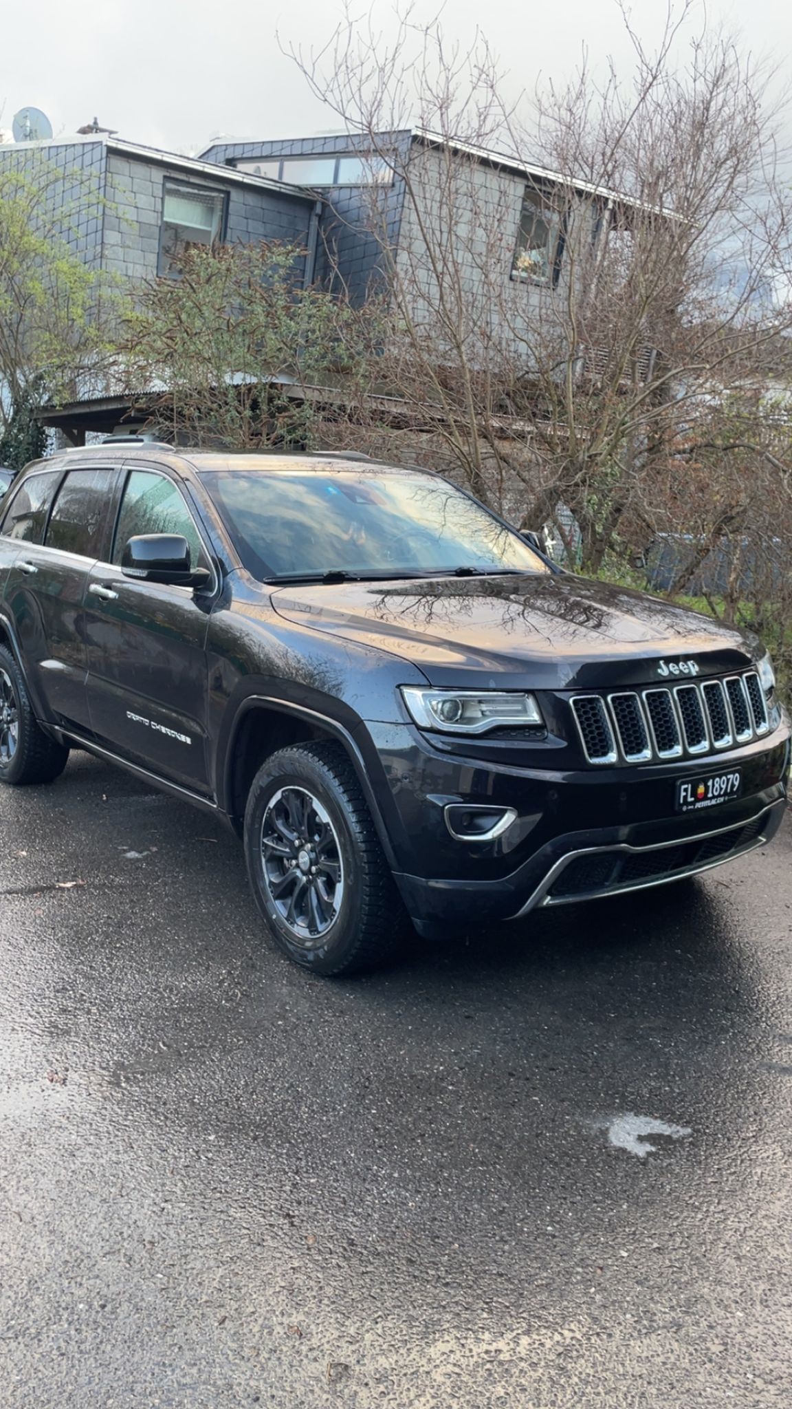 JEEP Grand Cherokee 3.0 CRD Overland Automatic-image-1