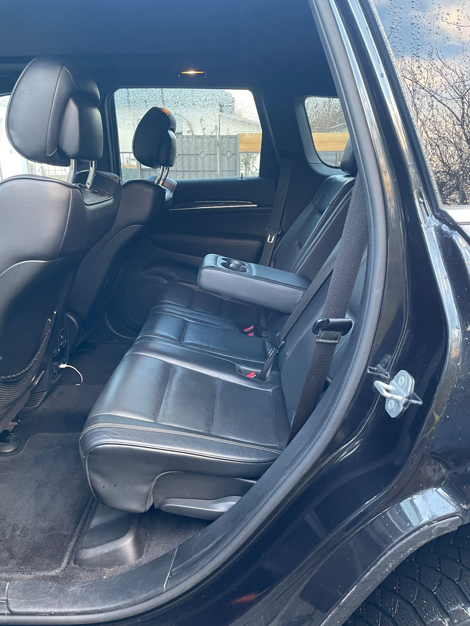 JEEP Grand Cherokee 3.0 CRD Overland Automatic-image-3