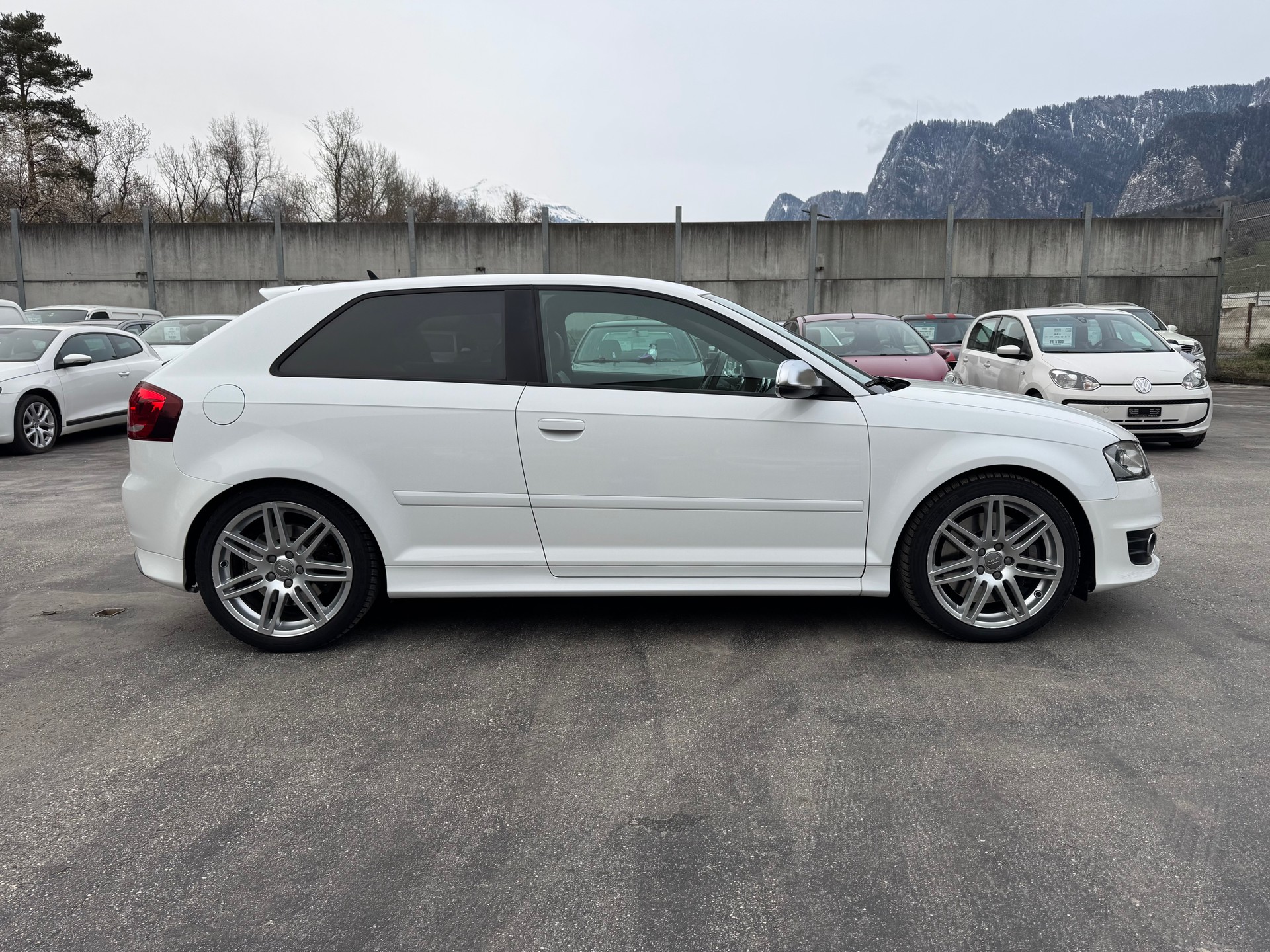 AUDI S3 2.0 TFSI quattro-image-2
