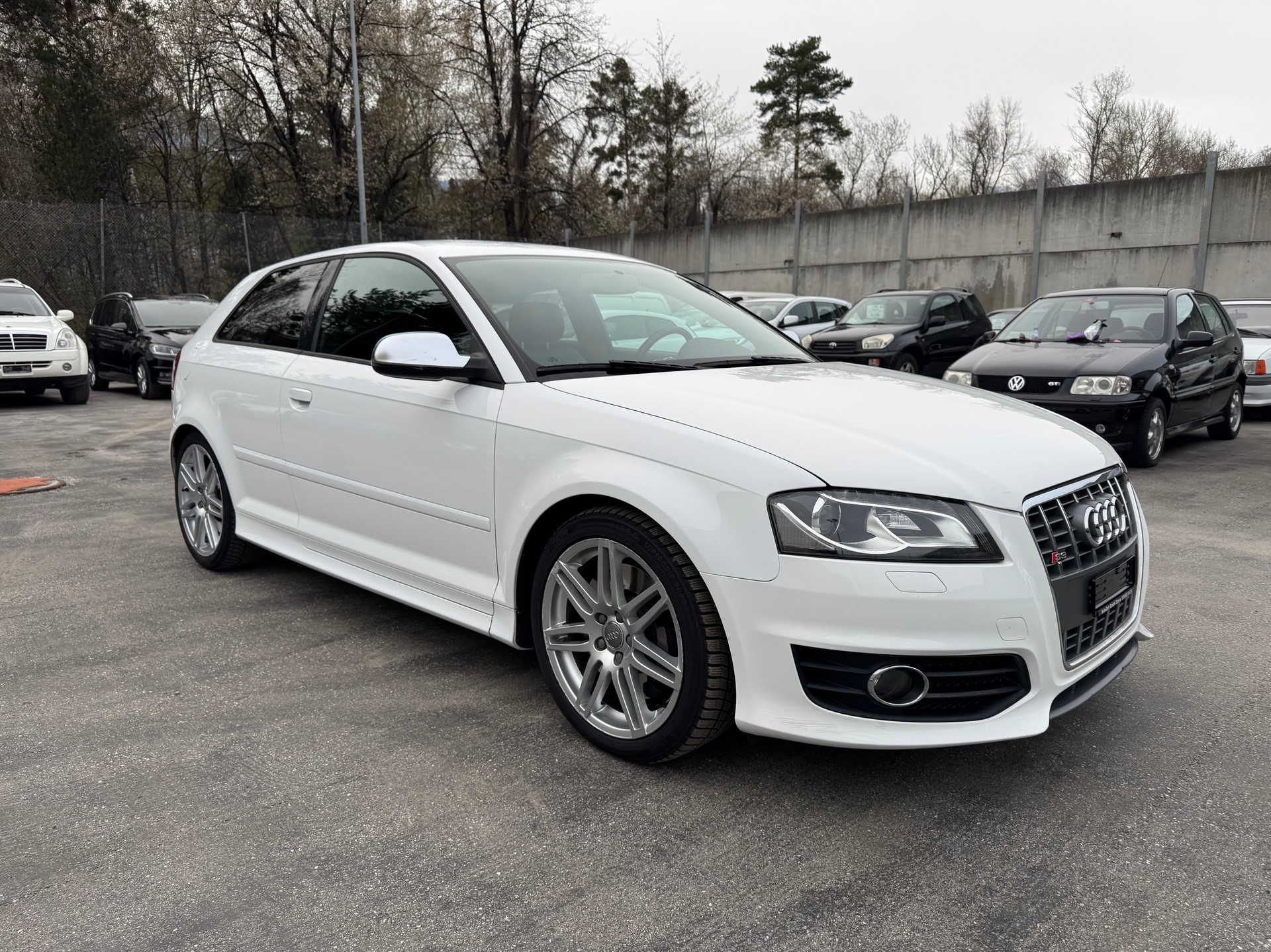 AUDI S3 2.0 TFSI quattro-image-1