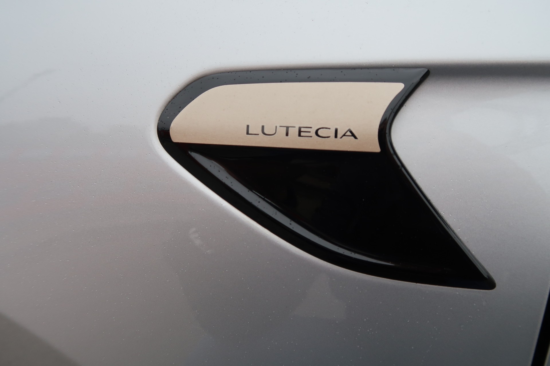 RENAULT Clio 1.6 E-Tech Lutecia-image-26