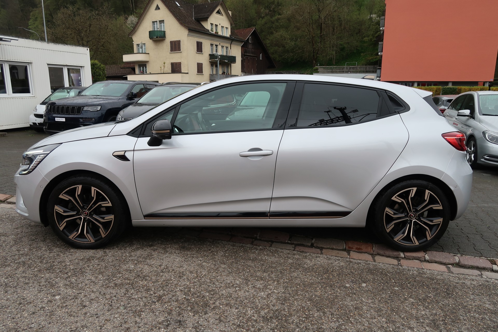 RENAULT Clio 1.6 E-Tech Lutecia-image-8