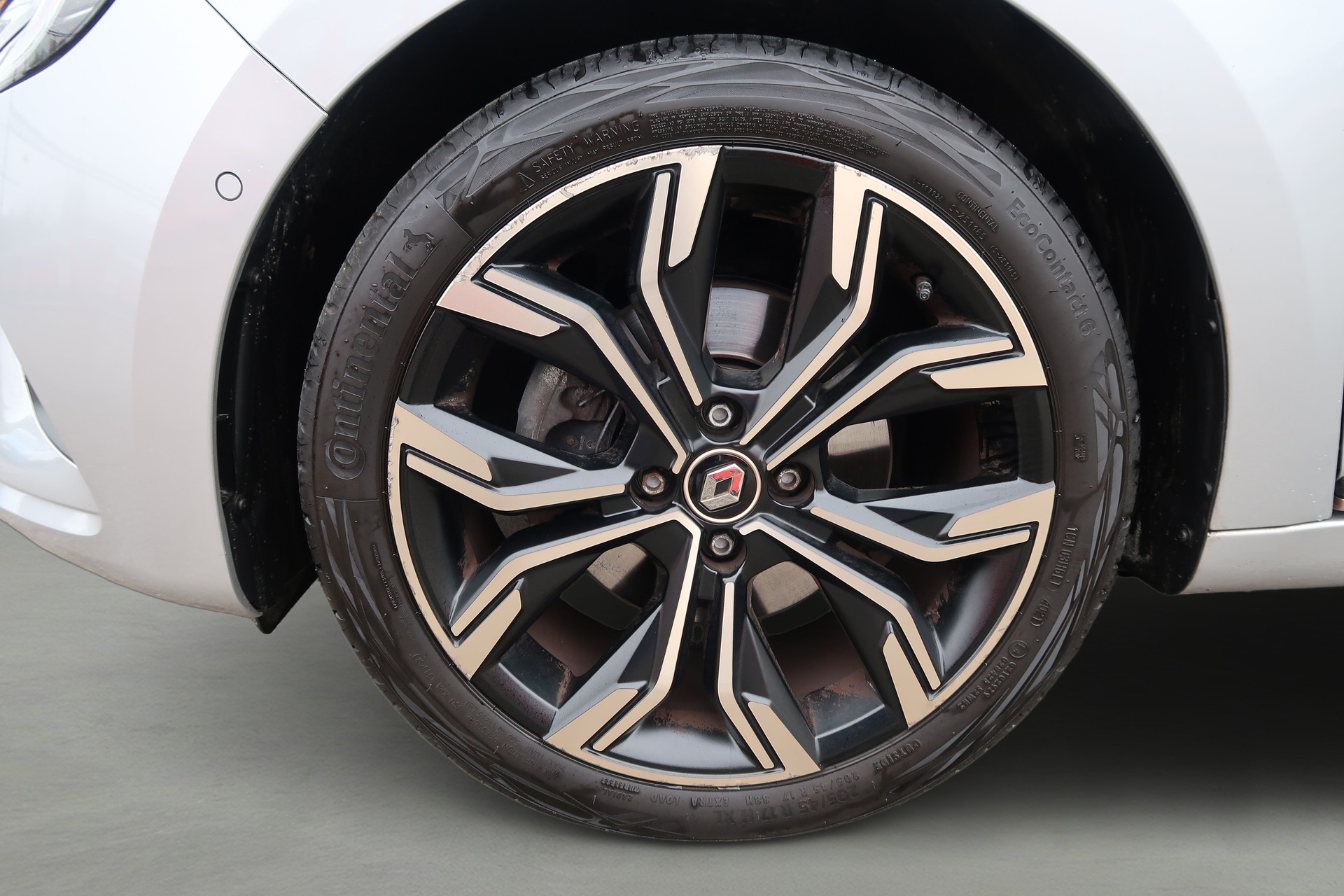 RENAULT Clio 1.6 E-Tech Lutecia-image-27