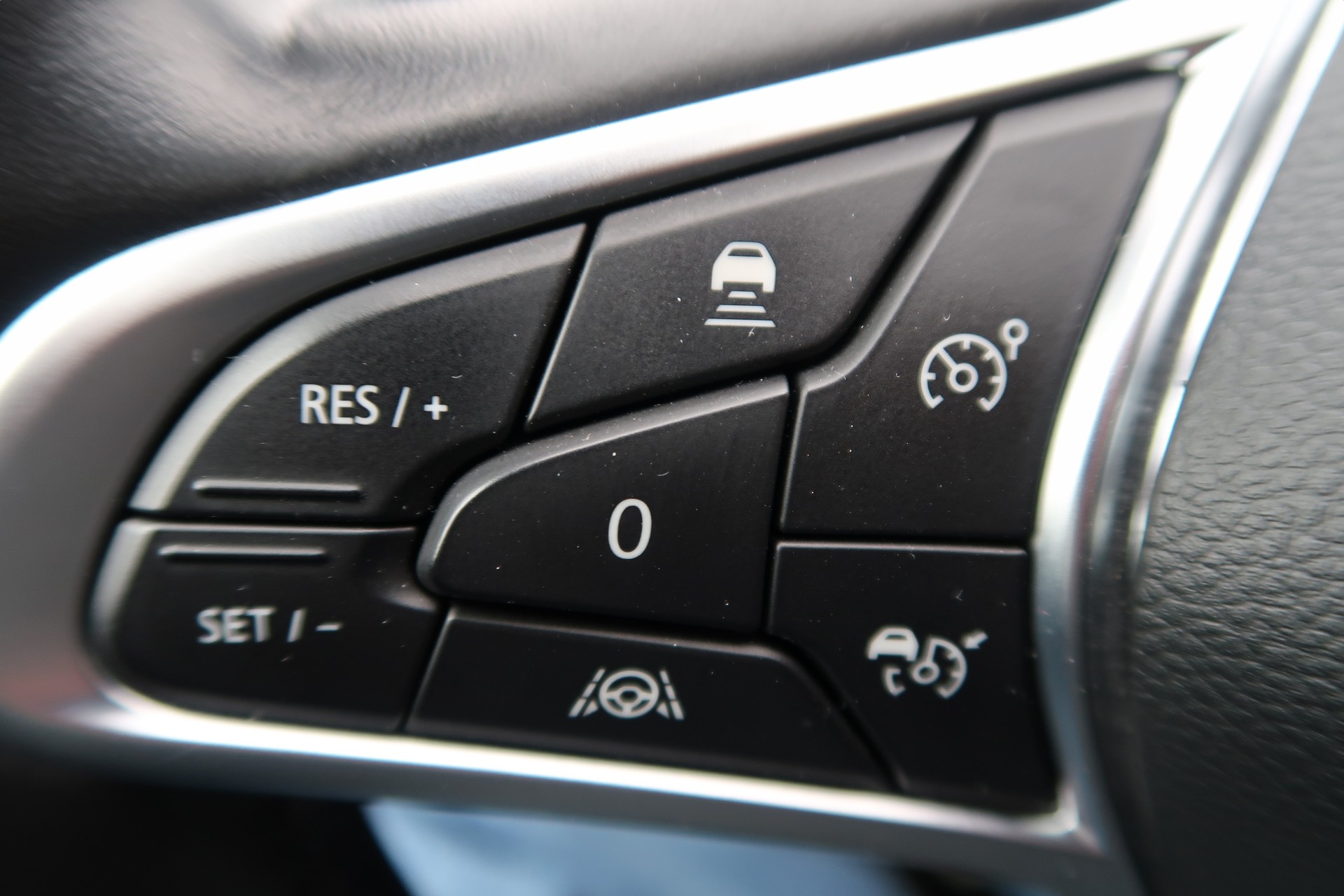 RENAULT Clio 1.6 E-Tech Lutecia-image-23