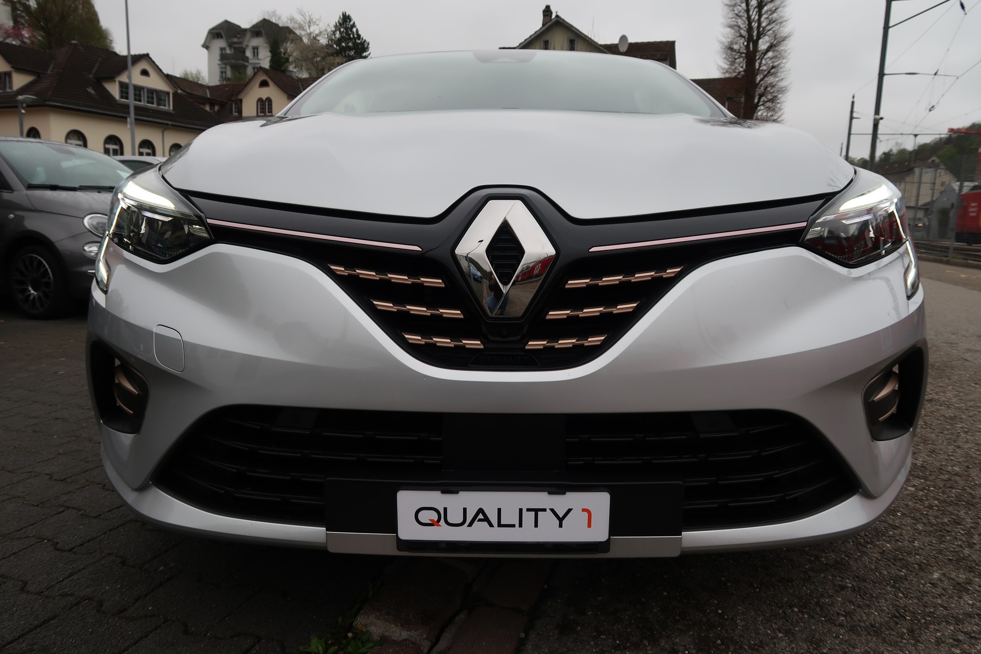 RENAULT Clio 1.6 E-Tech Lutecia-image-1