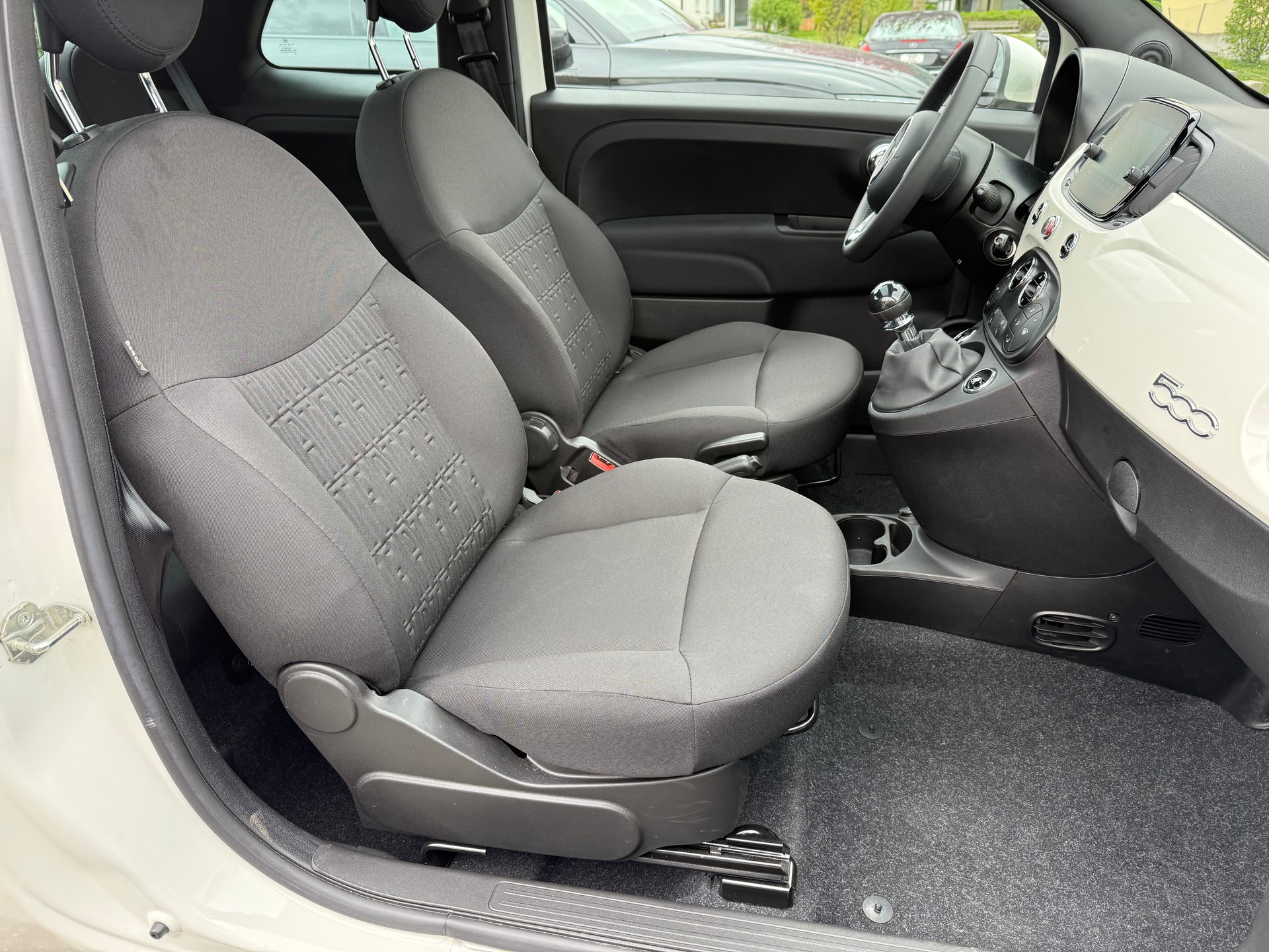 FIAT 500 1.0 Hybrid Lounge-image-23