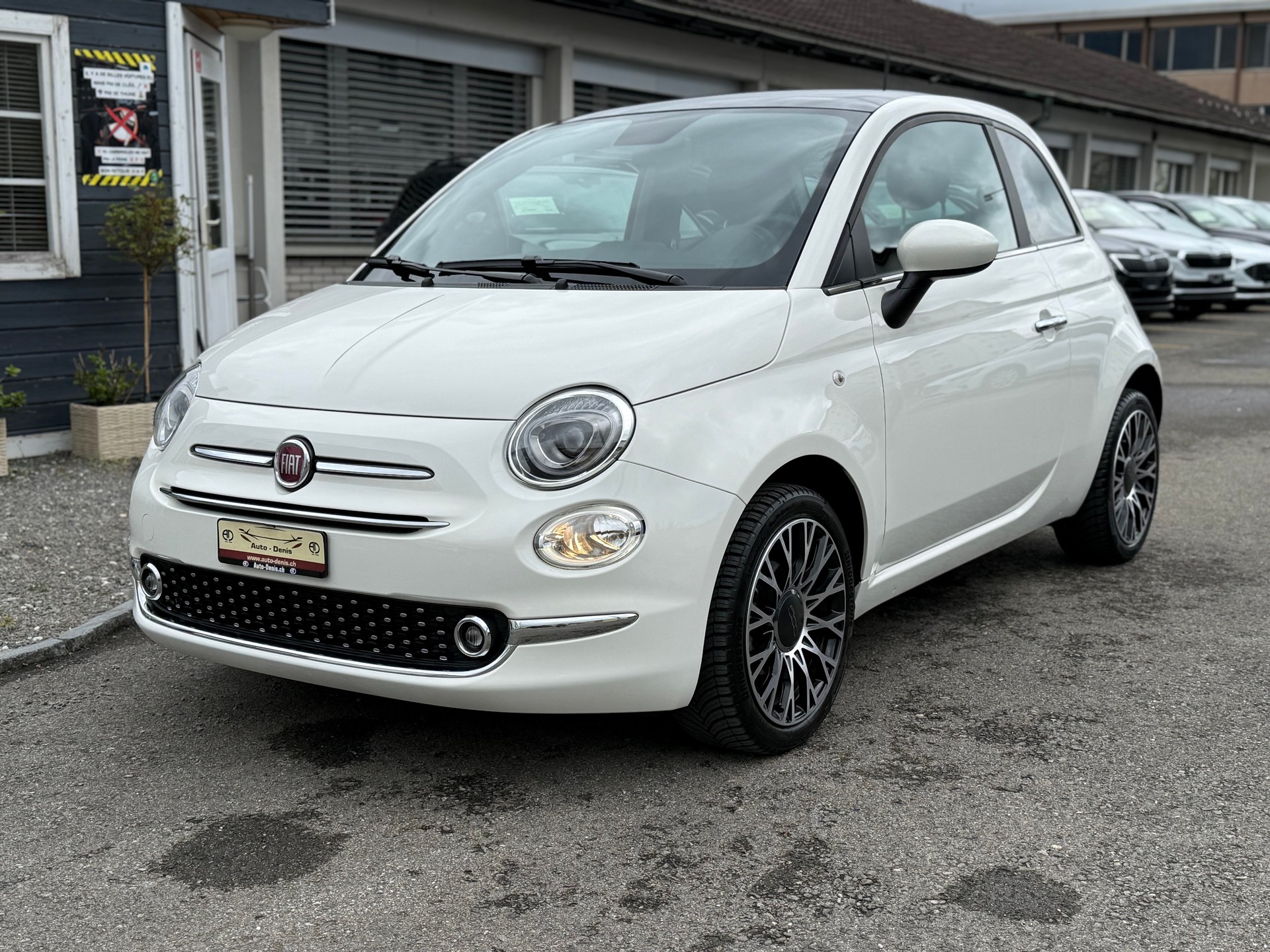FIAT 500 1.0 Hybrid Lounge-showroom-element-1