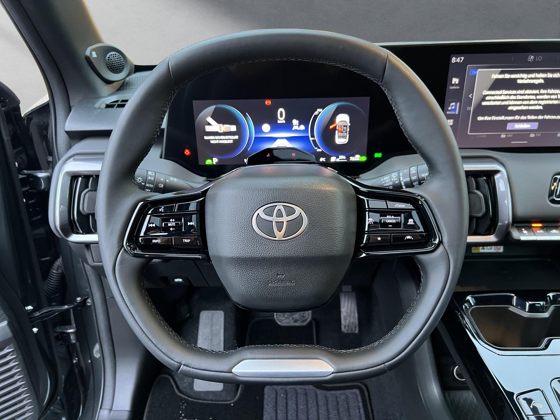 TOYOTA Urban Cruiser Premium-image-4