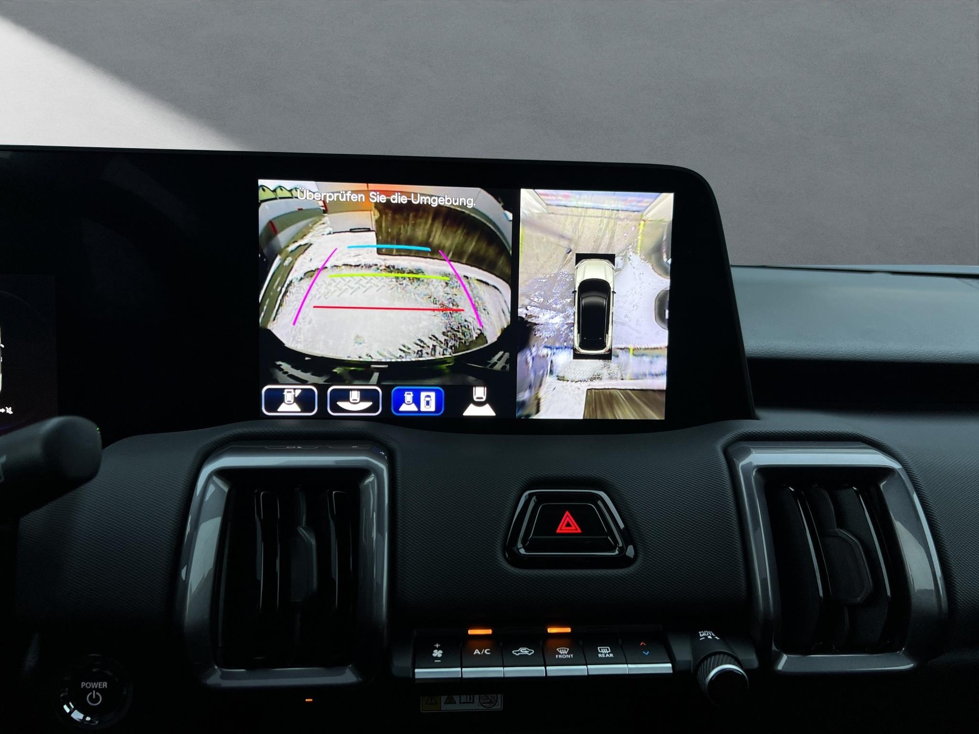 TOYOTA Urban Cruiser Premium-image-9
