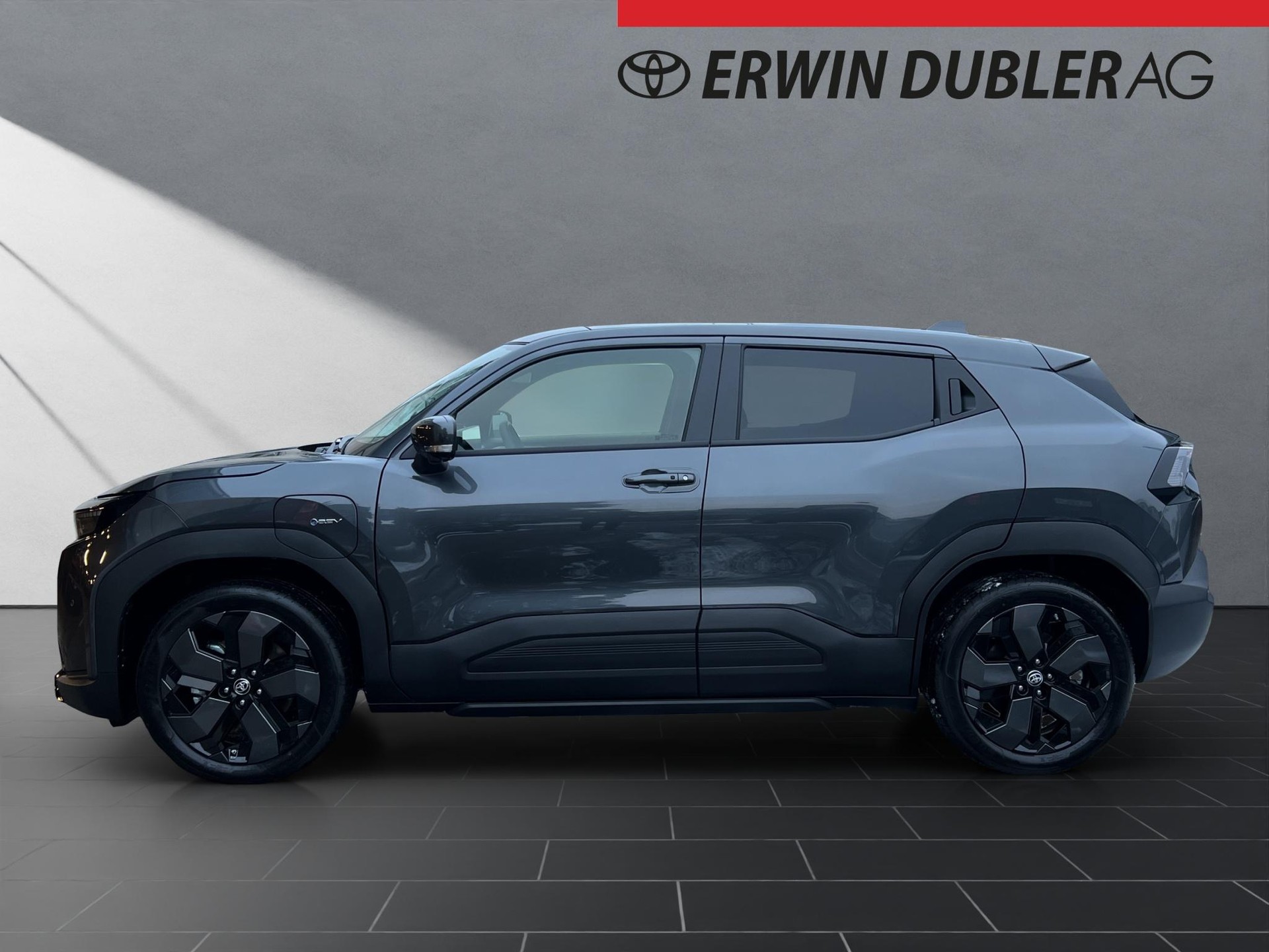 TOYOTA Urban Cruiser Premium-image-1