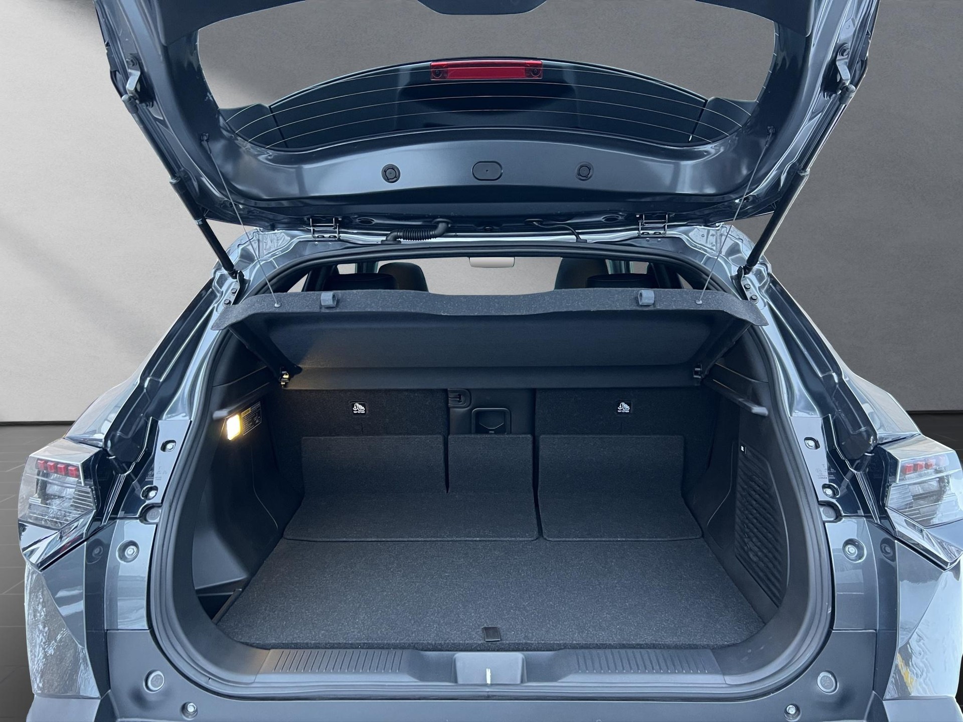 TOYOTA Urban Cruiser Premium-image-11