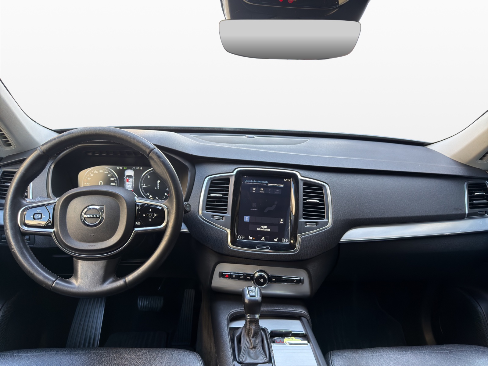 VOLVO XC90 D5 AWD Momentum Geartronic 7 Plätze-image-11