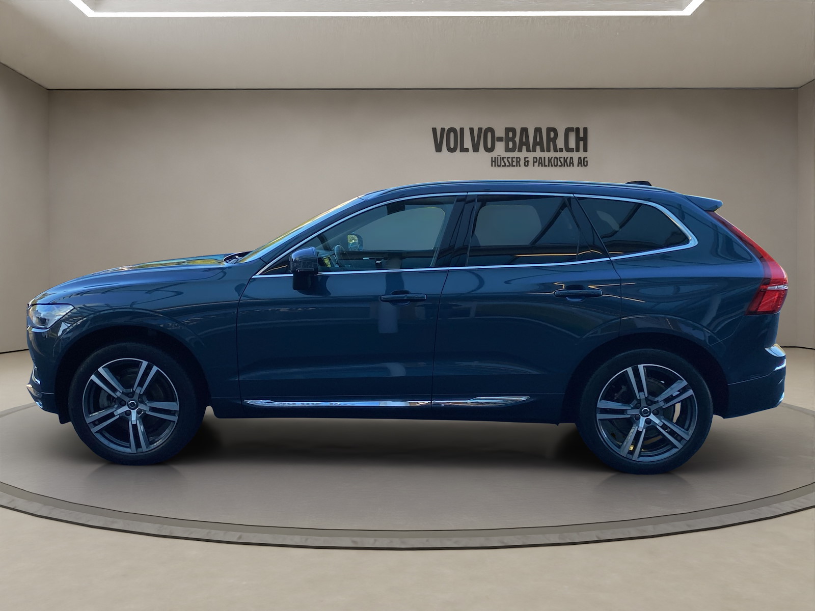 VOLVO XC60 2.0 B4 MH Inscription AWD-image-1