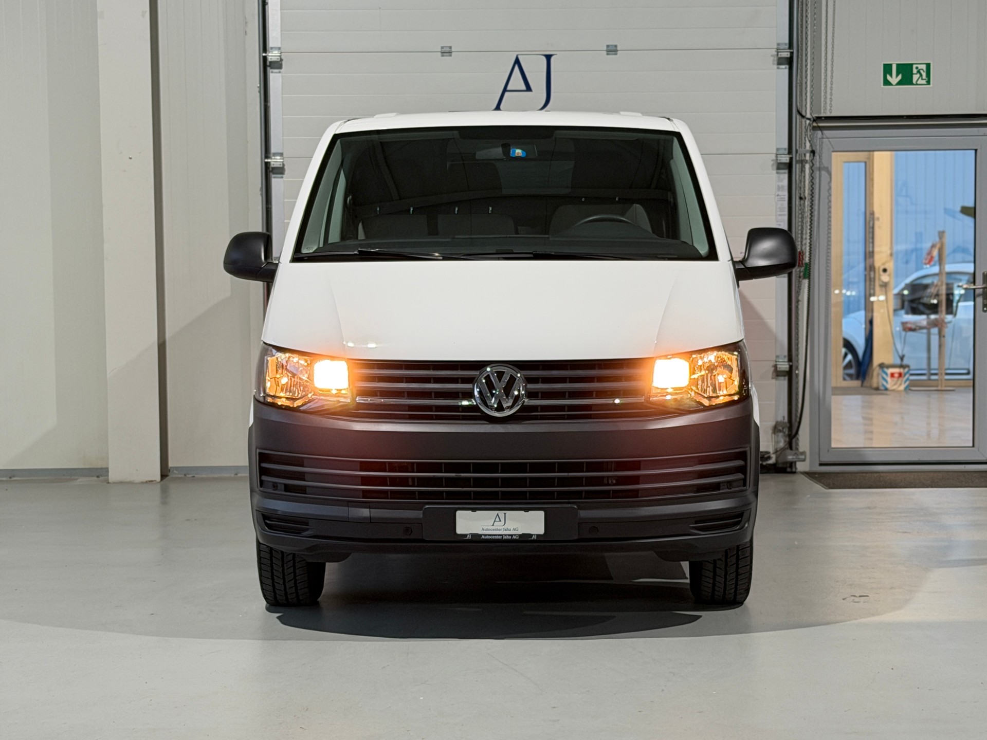 VW T6 2.0 TDI Euro 6 (CH) AHK 2.2T / 2 Schiebetüren / erh. Gesamtgewicht 3000KG-image-4