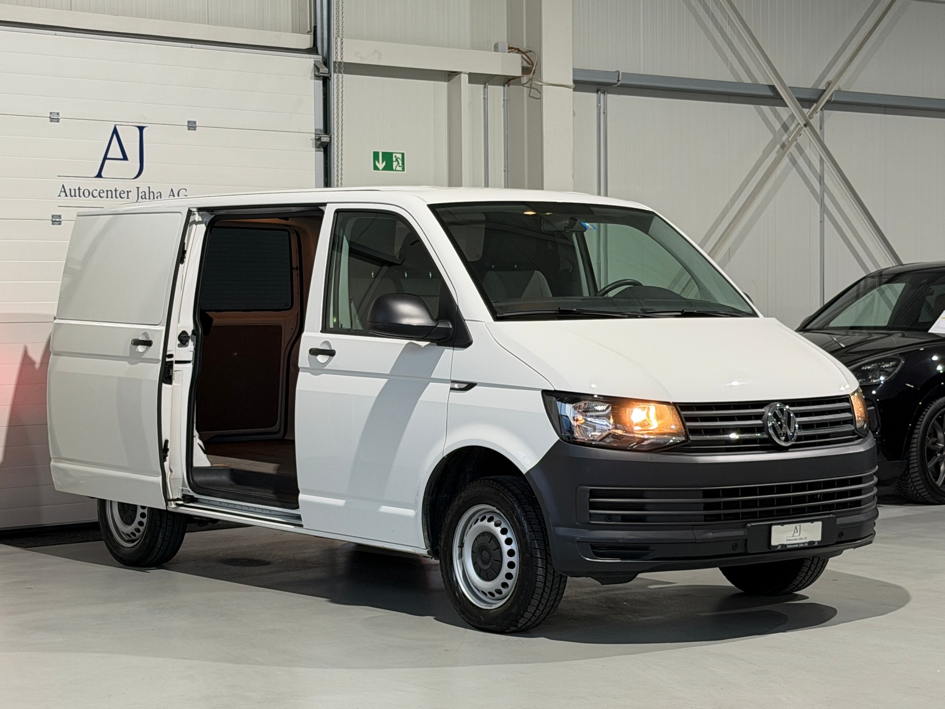 VW T6 2.0 TDI Euro 6 (CH) AHK 2.2T / 2 Schiebetüren / erh. Gesamtgewicht 3000KG-image-6