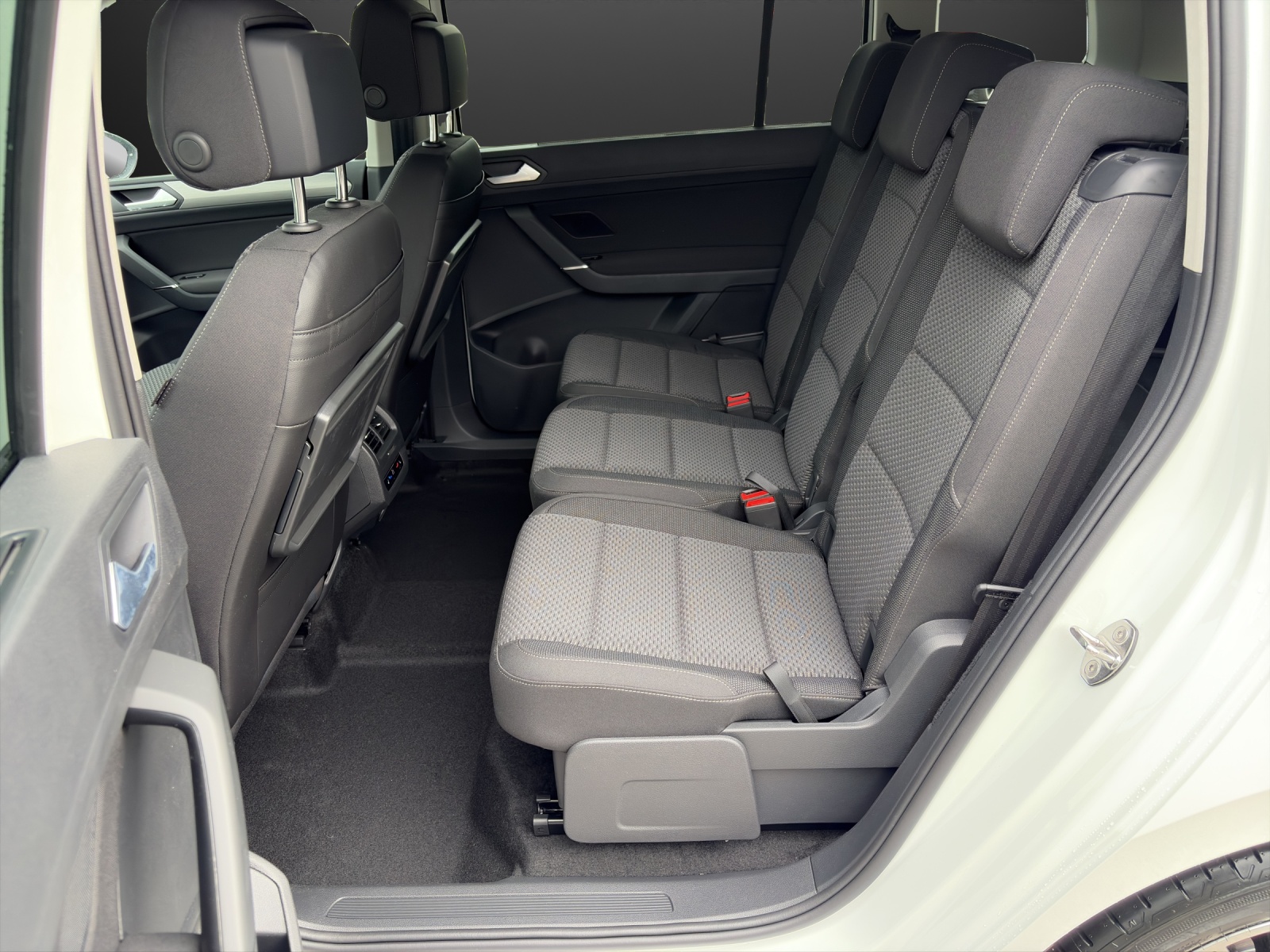 VW Touran 1.5 TSI EVO Comfortline-image-8